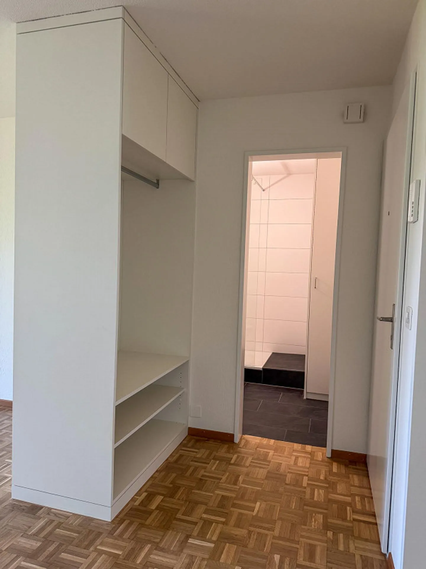 Accogliente appartamento di 2,5 stanze con balcone a Bäriswil - Foto 7 di 8