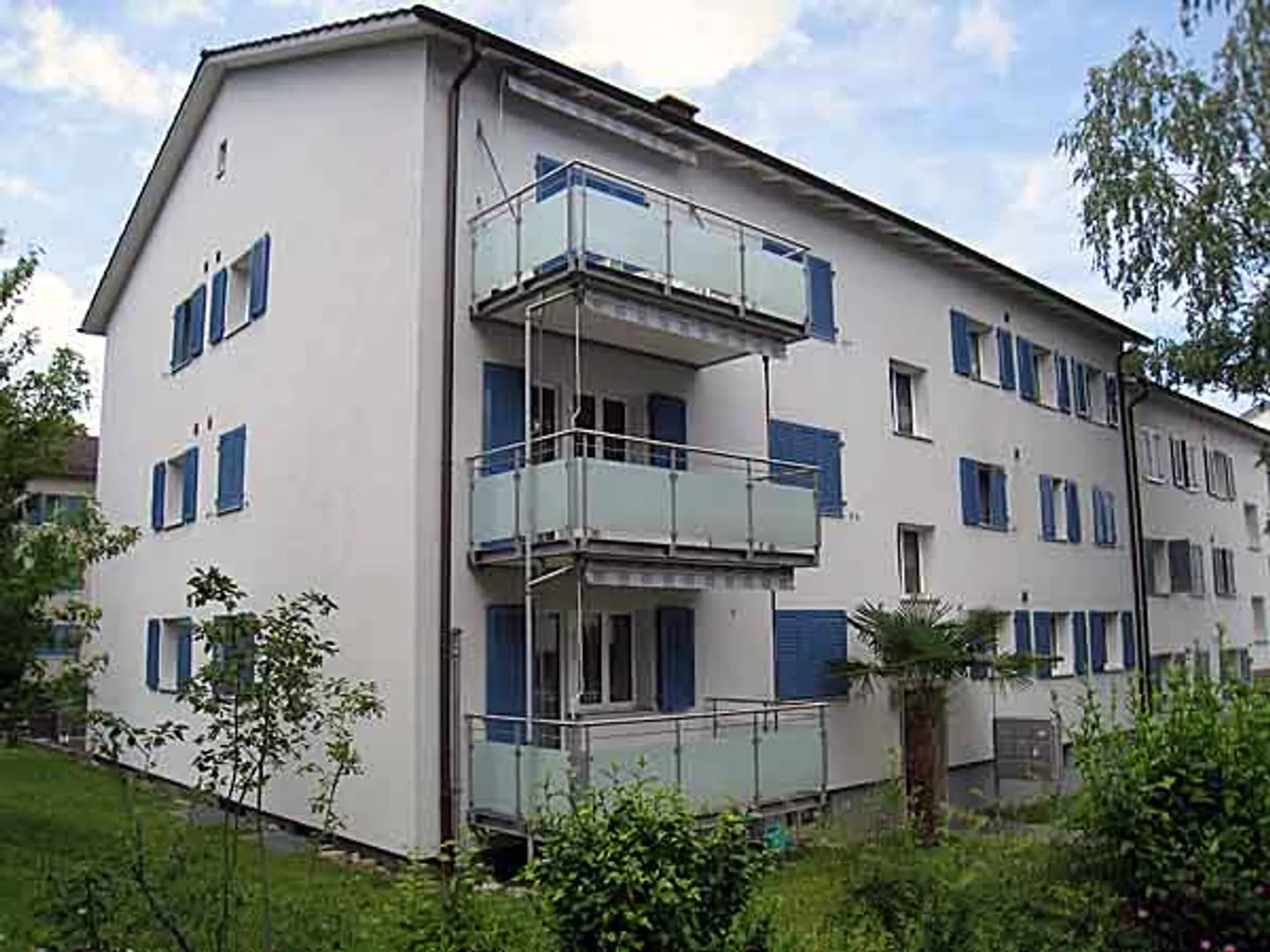 Garage Box for Rent - Photo 1 of 2