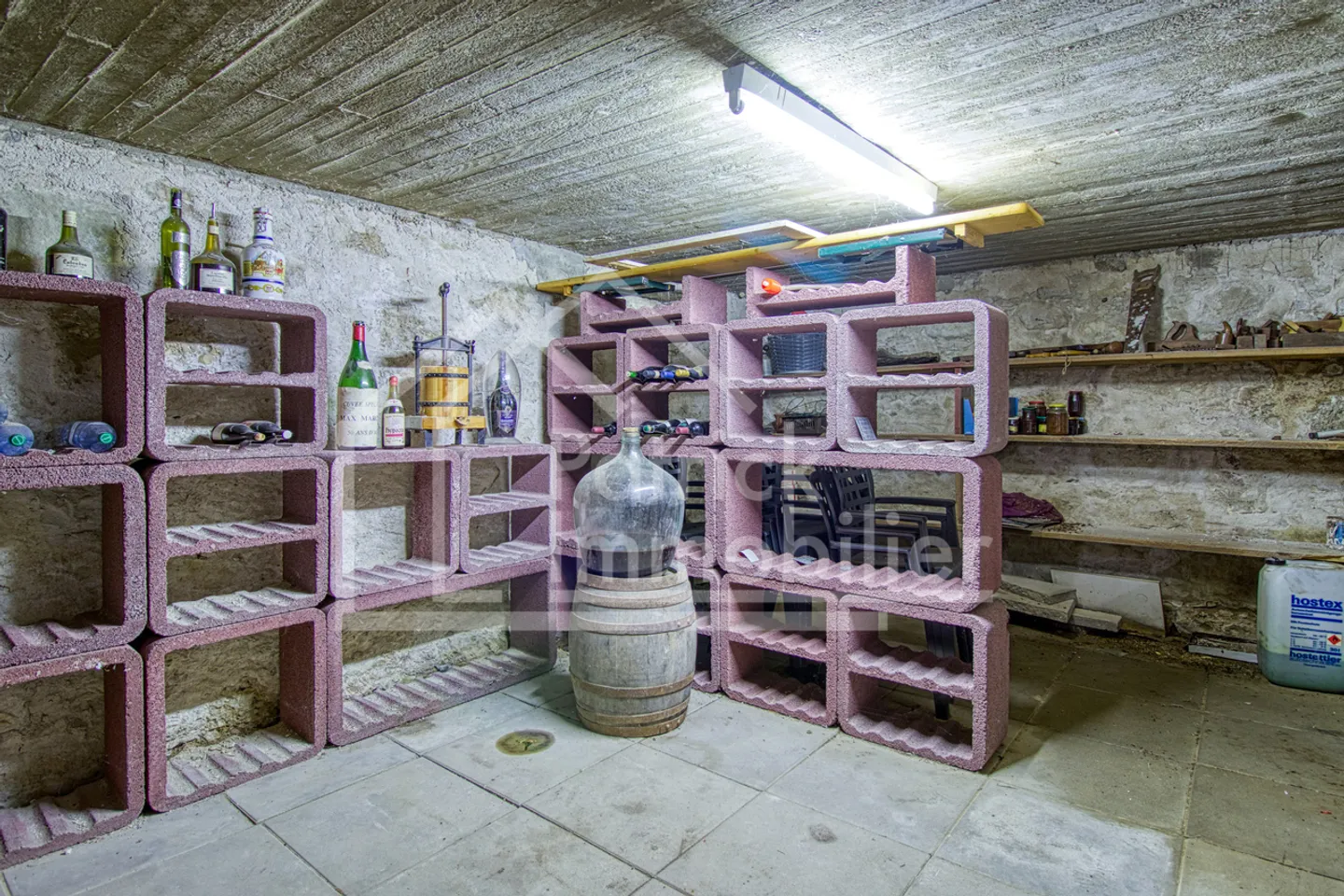 Fattoria a Mossel (Ursy): Fascino, Serenità e Potenziale Unico - Foto 10 di 13