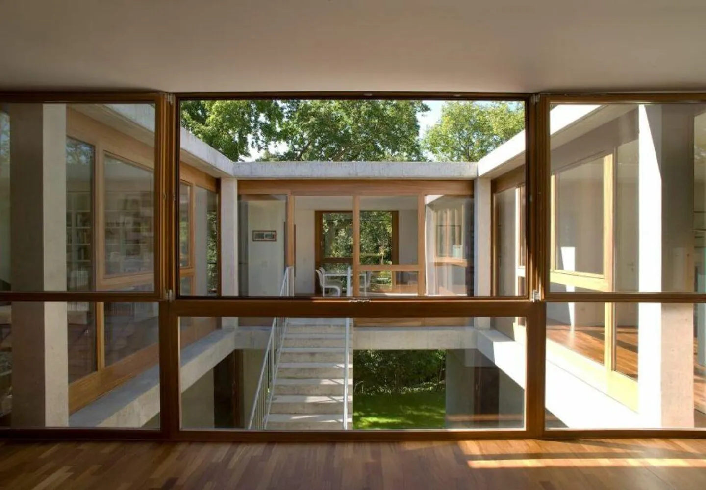 Maison d'art entourée par la nature avec piscine - Photo 3 sur 16