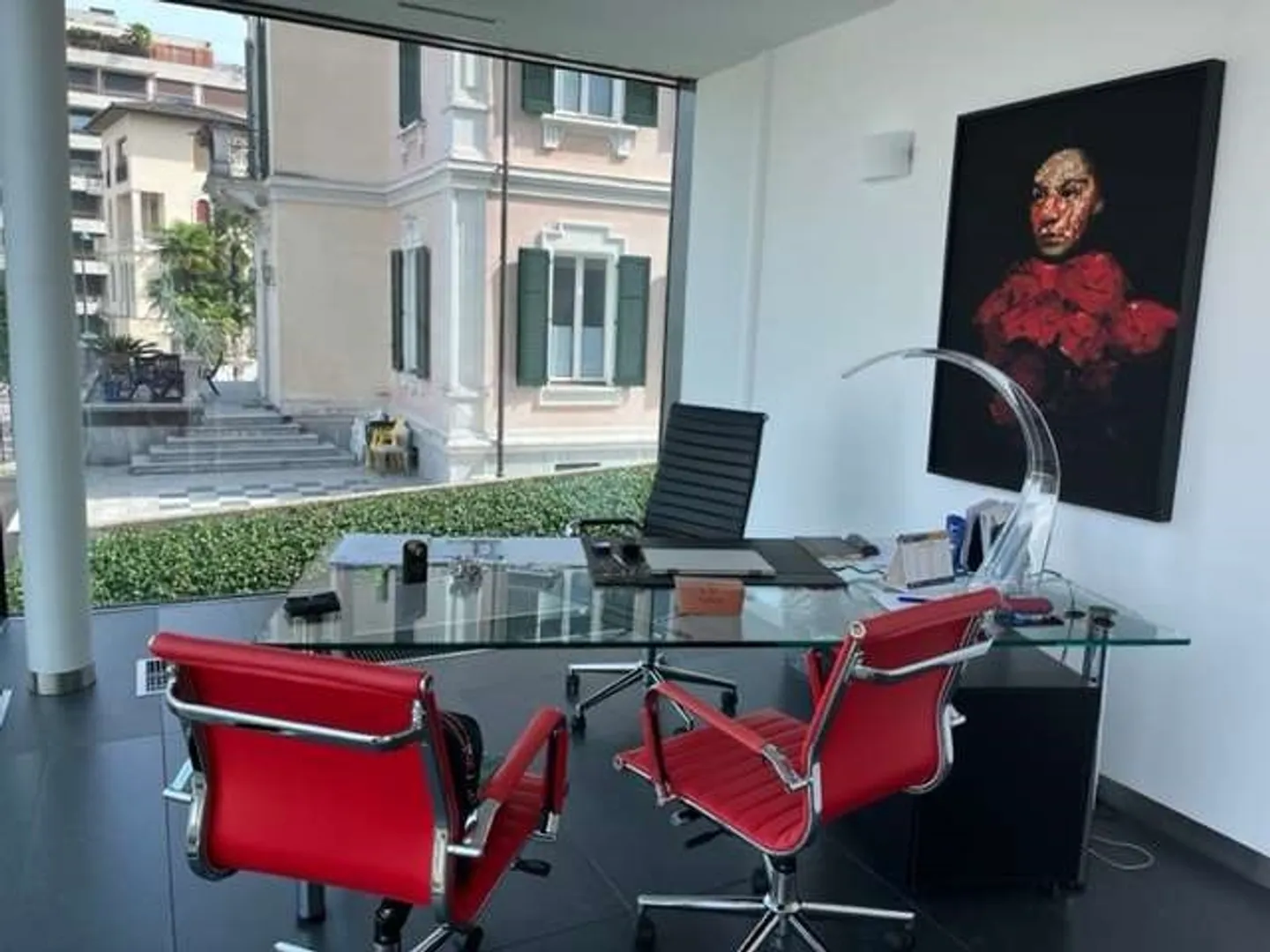 Moderno ufficio nel cuore di Paradiso - Foto 1 di 7