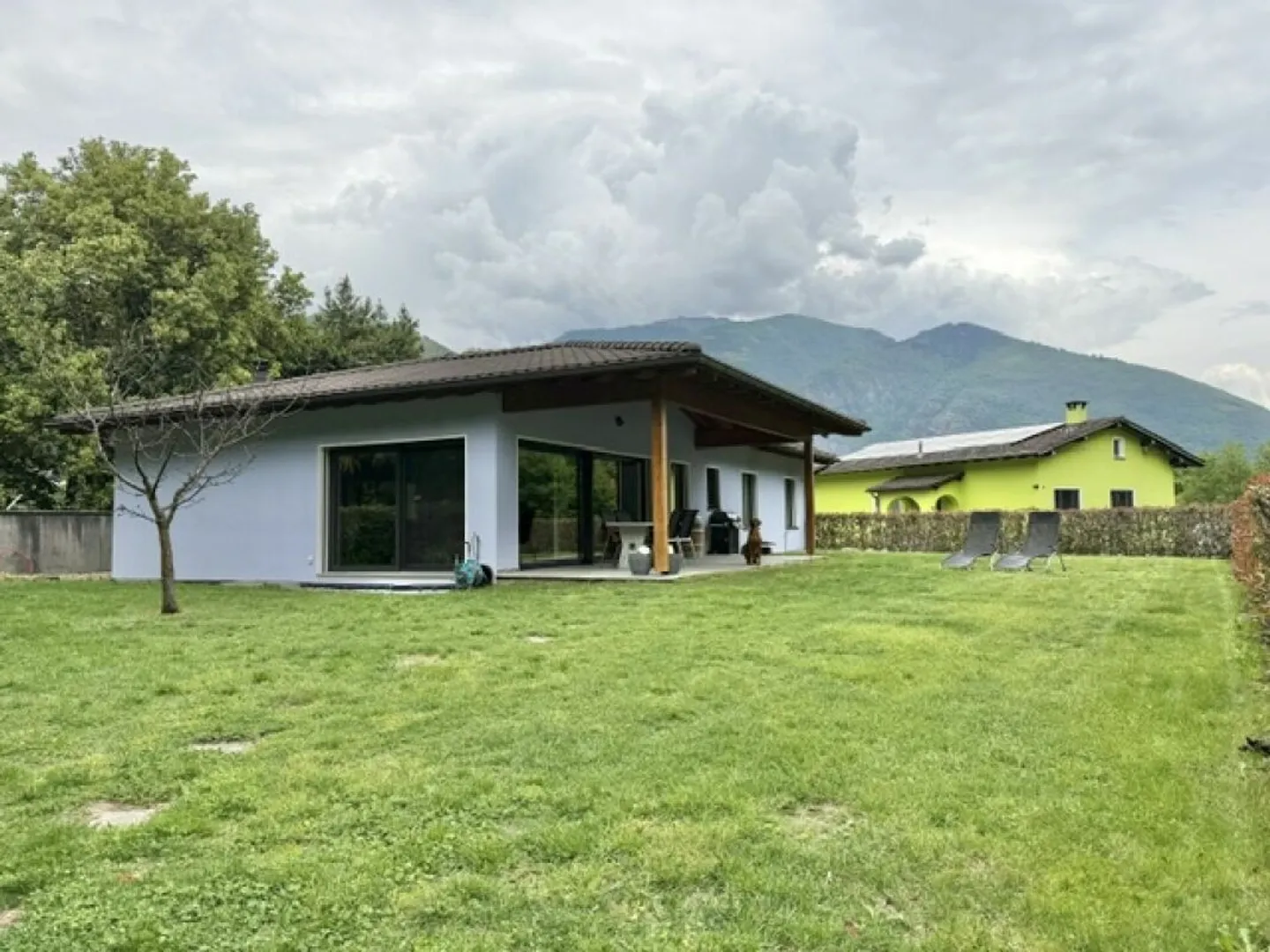 Modern Single-Family Home - Photo 4 of 23