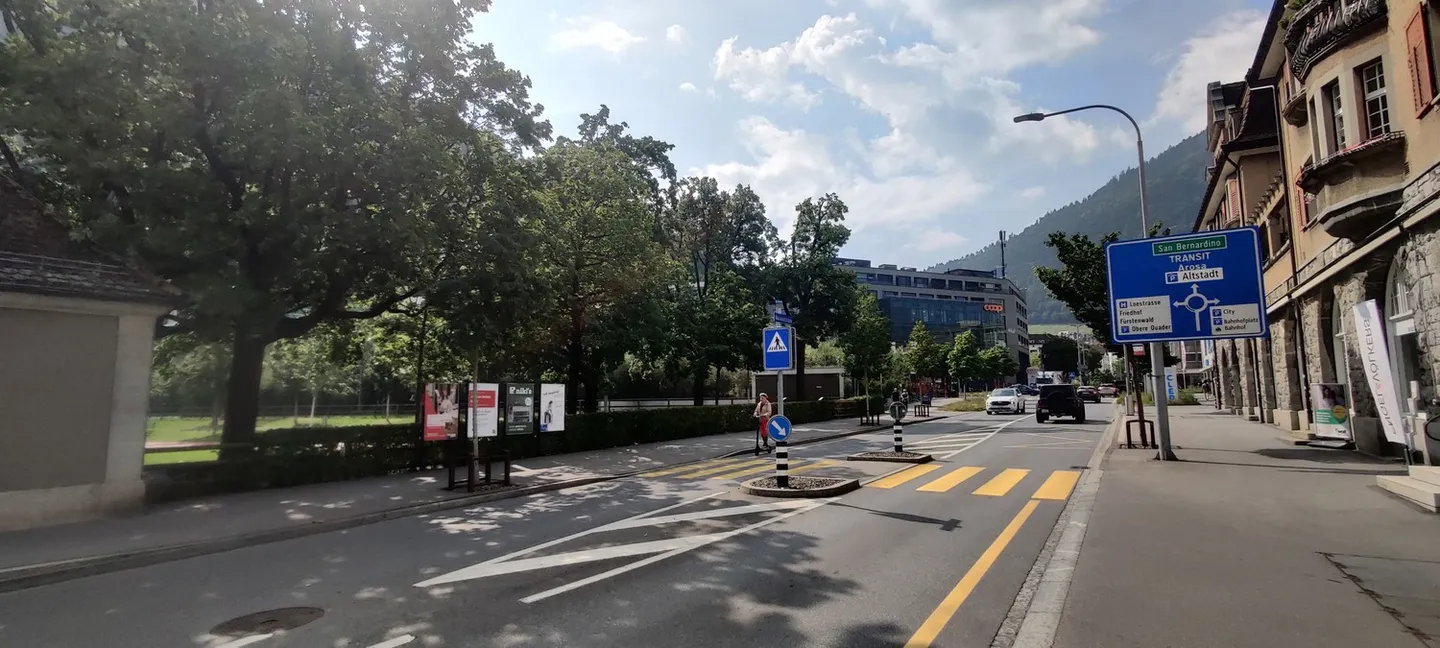 Urban Office Community (OC) Centrally Located Near Train Station Fully Equipped - Photo 11 of 17