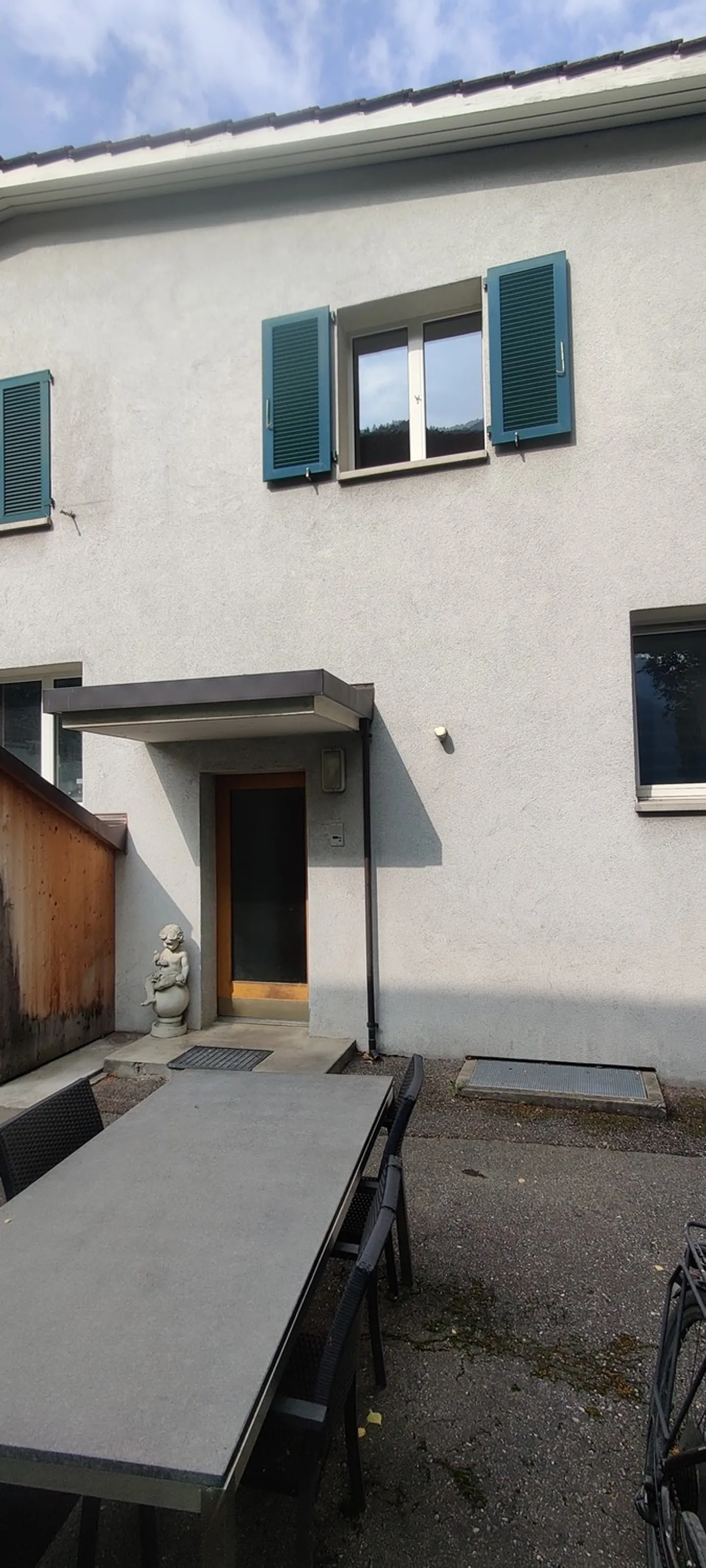 Urban Office Community (OC) Centrally Located Near Train Station Fully Equipped - Photo 9 of 17