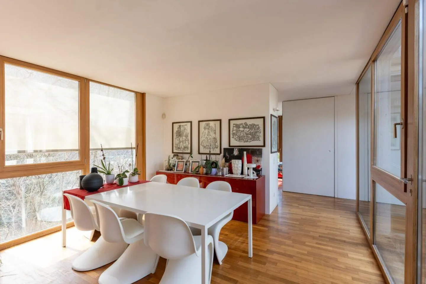 Maison d'art entourée par la nature avec piscine - Photo 8 sur 16