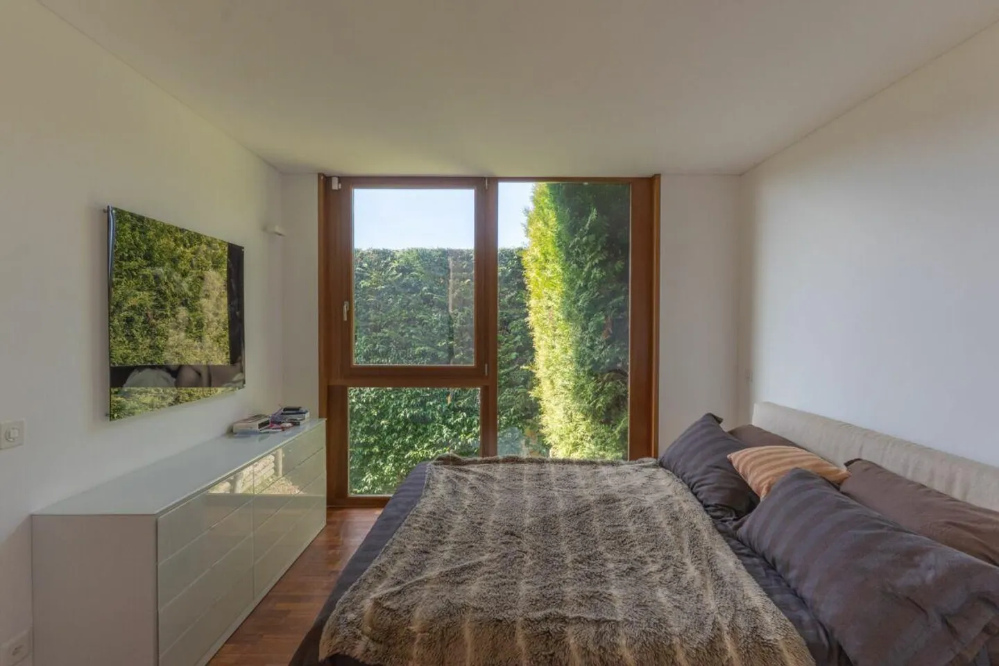 Maison d'art entourée par la nature avec piscine - Photo 10 sur 16