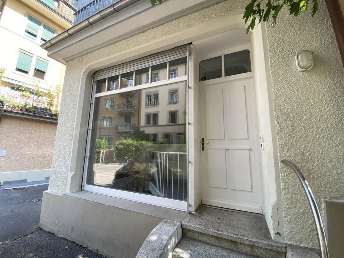Modern apartment in the Länggass district - Photo 1 of 11