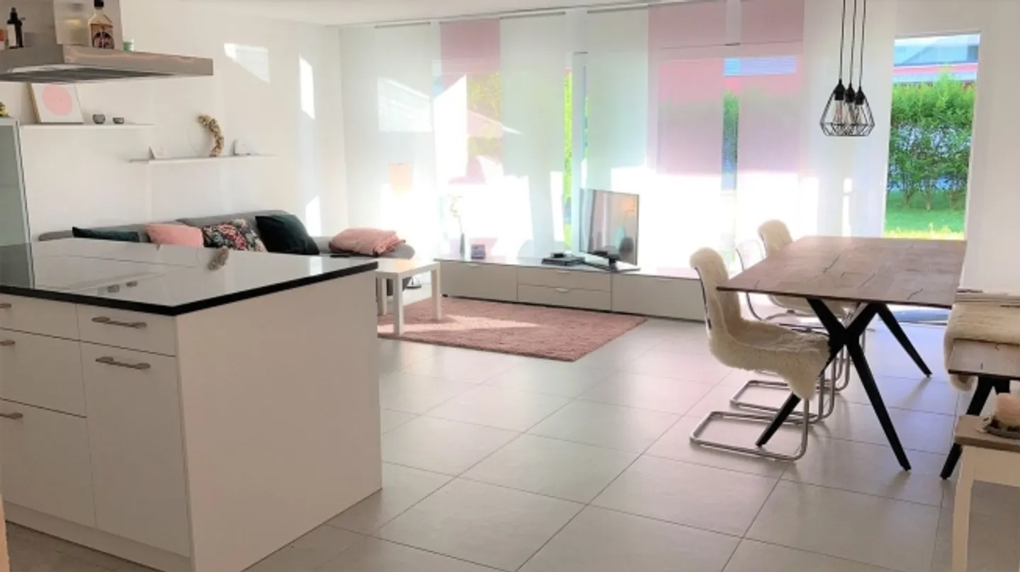 Appartamento 3 1/2 locali, moderno e di alta qualità - Foto 2 di 10