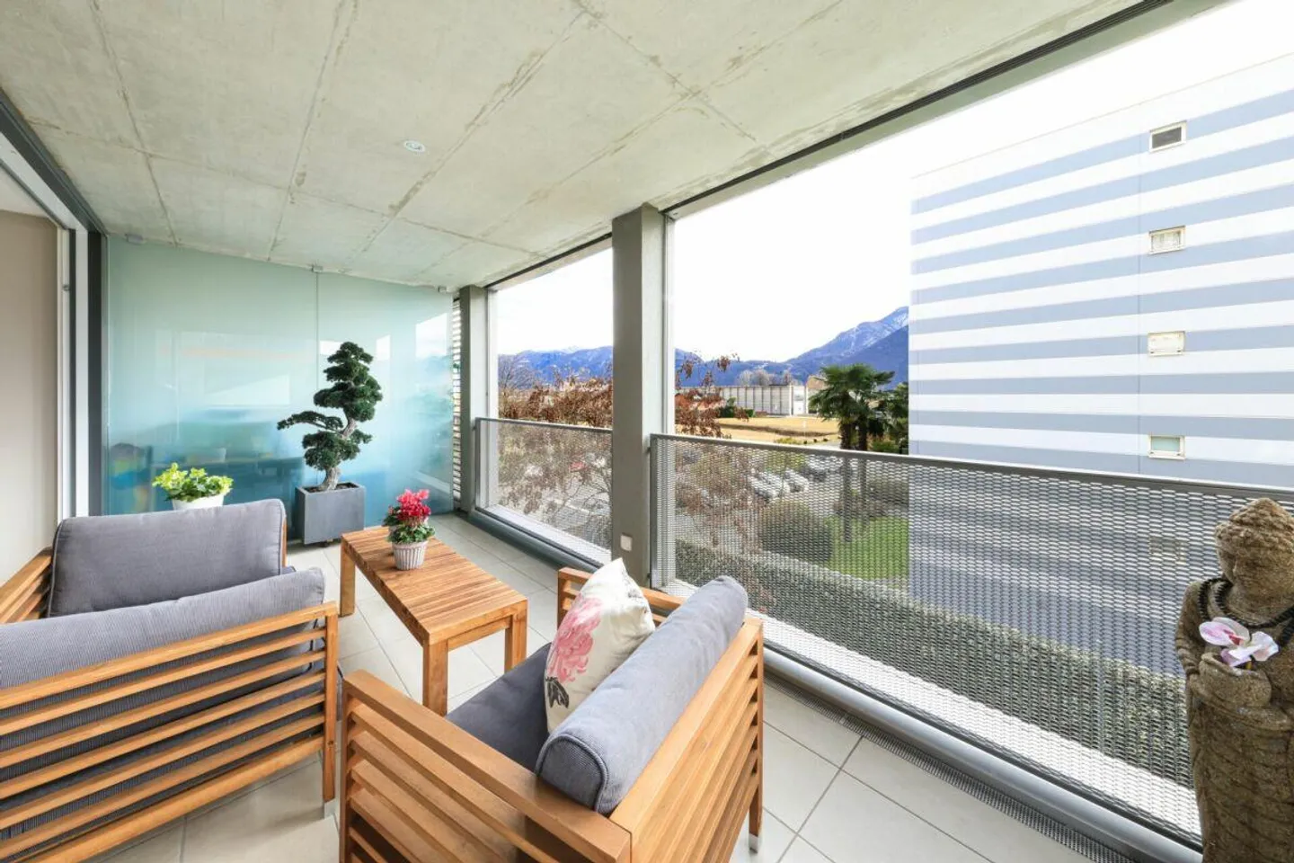 GORDOLA - Bright therapy studio - Photo 1 of 12