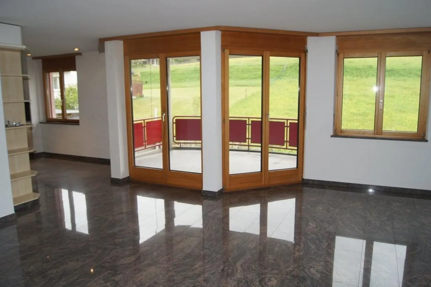 Belle appartement de 3,5 pièces à Kirchberg à louer - Photo 2 sur 11