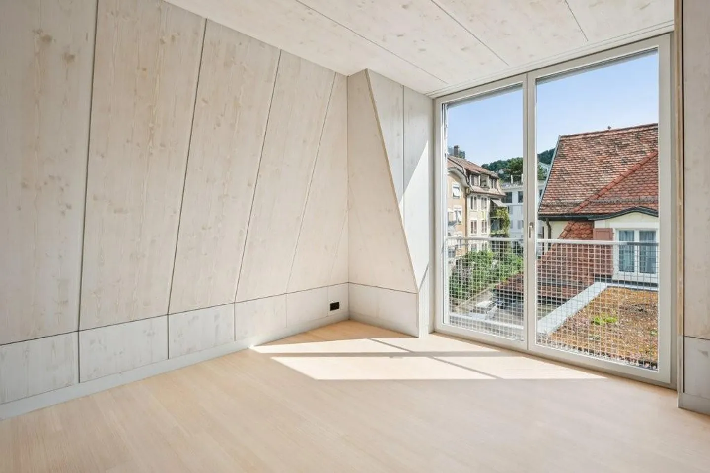Appartement en attique de 3,5 pièces à Zurich à louer dans un endroit calme - Photo 7 sur 9