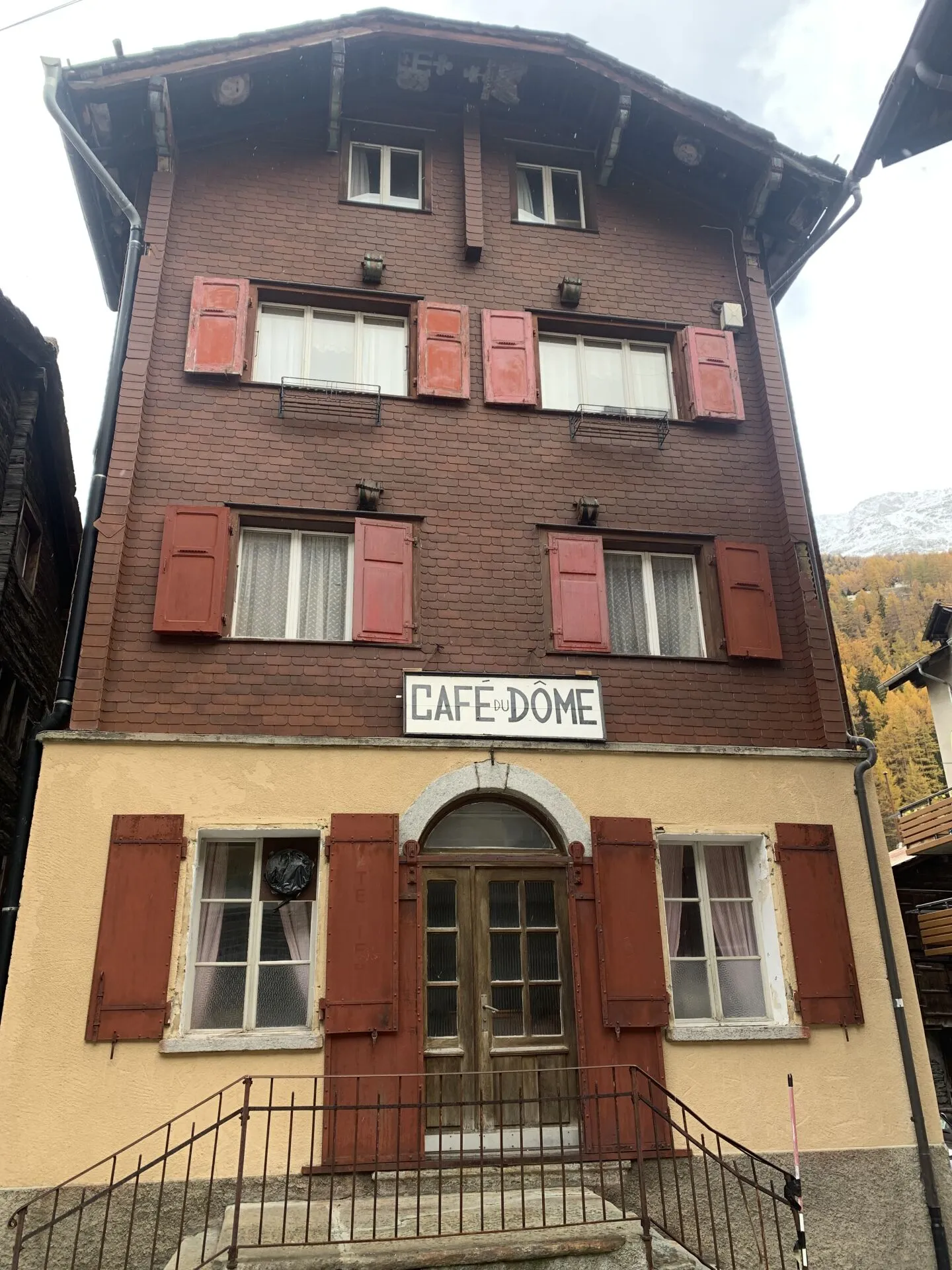 Appartement de 2,5 pièces dans l'ancien Café du DOM à Saas-Grund VS - Photo 6 sur 10
