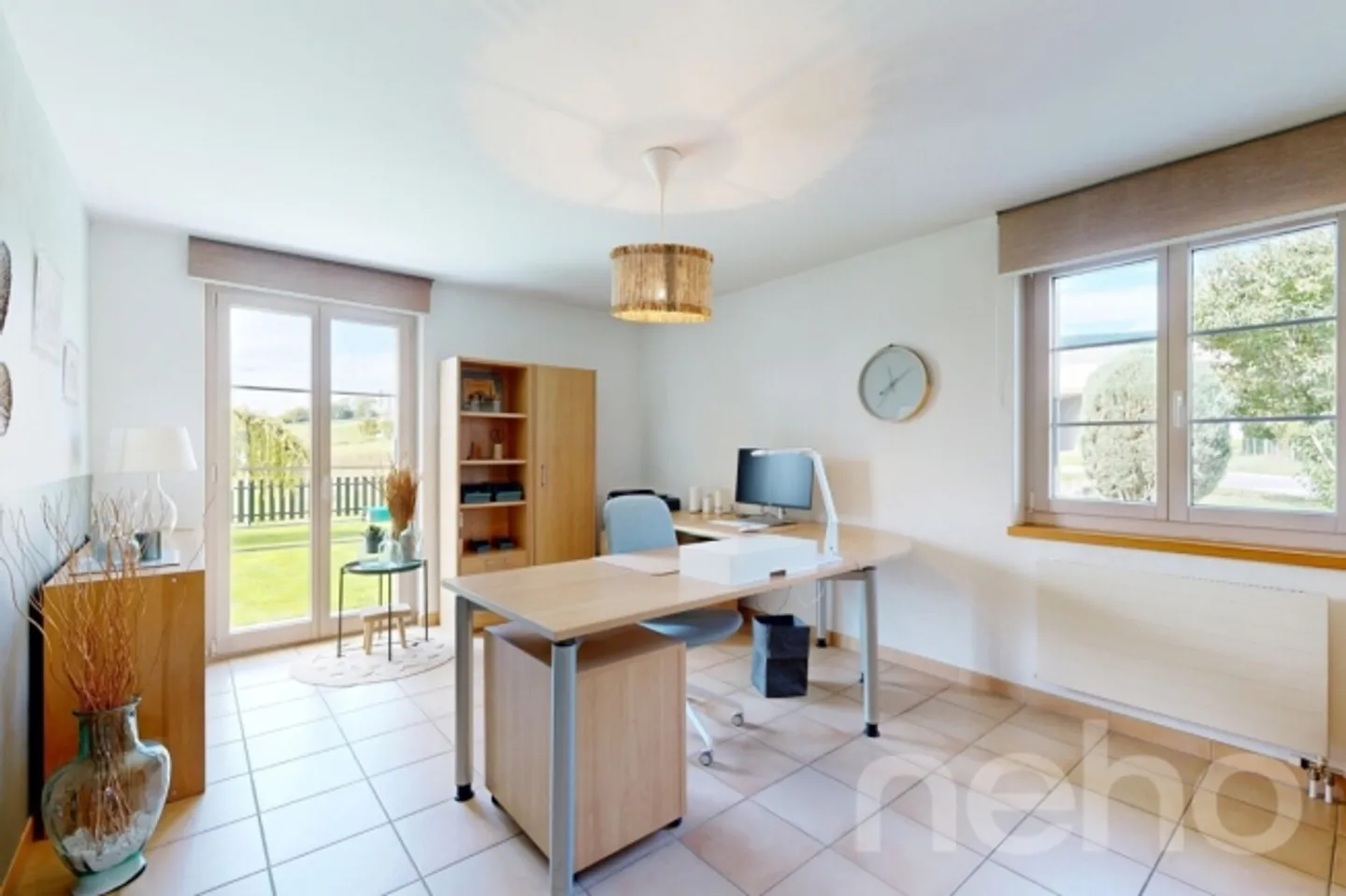 Stunning 6.5-room house with large volumes, terrace, and garden - Photo 8 of 13