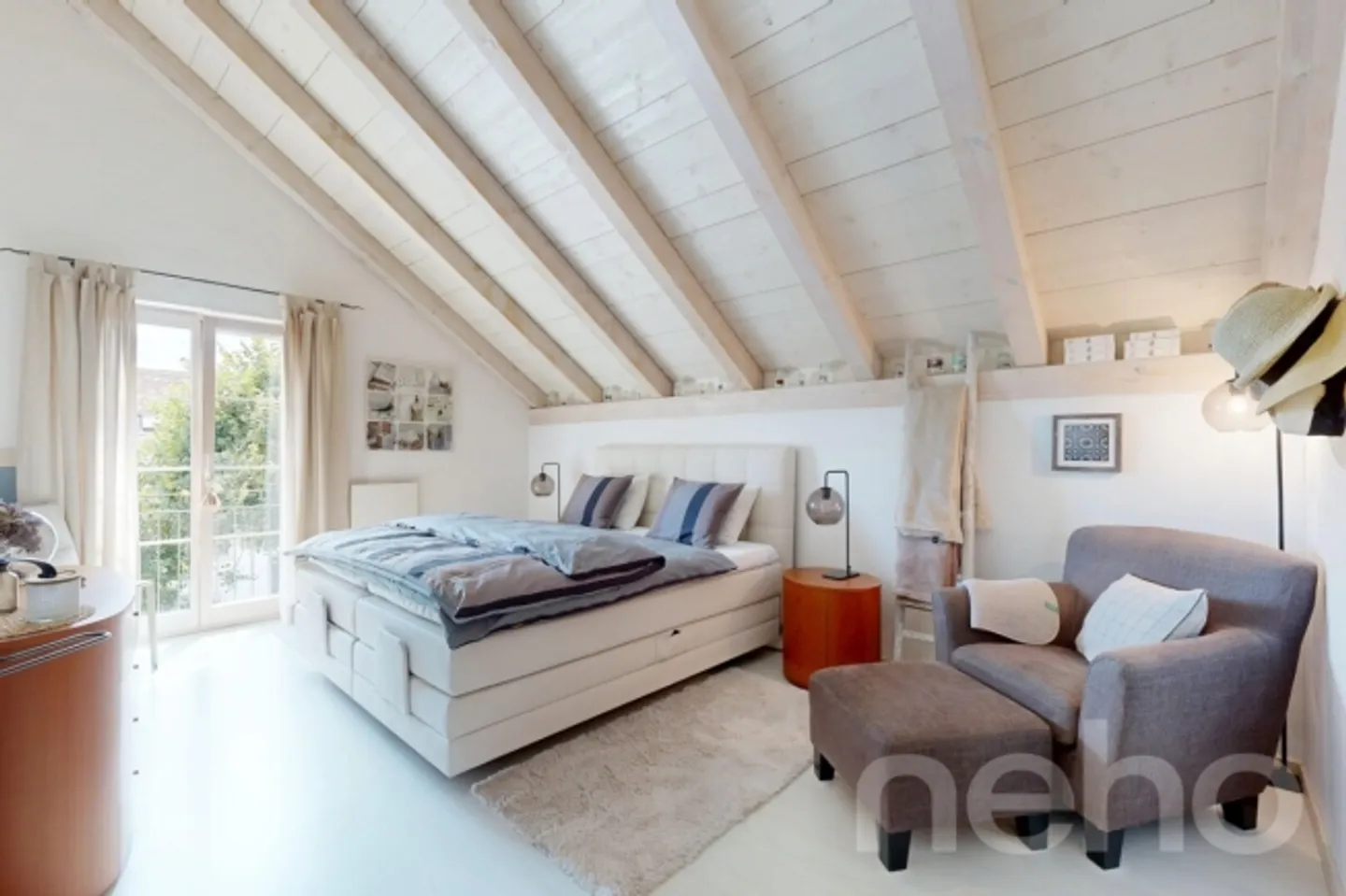 Stunning 6.5-room house with large volumes, terrace, and garden - Photo 10 of 13