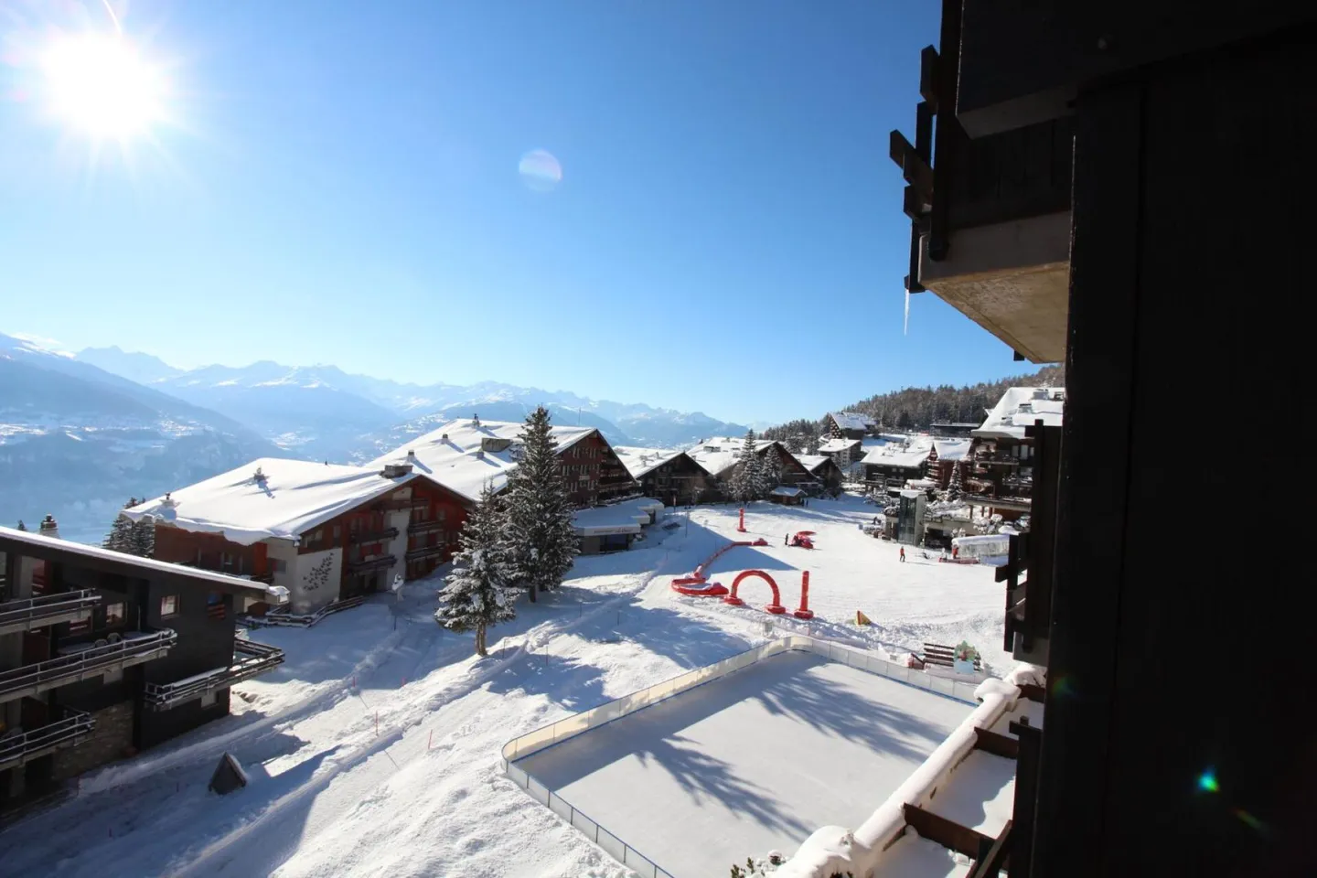 AV 15/Lion - 311 Weekly Rental - Photo 11 of 13