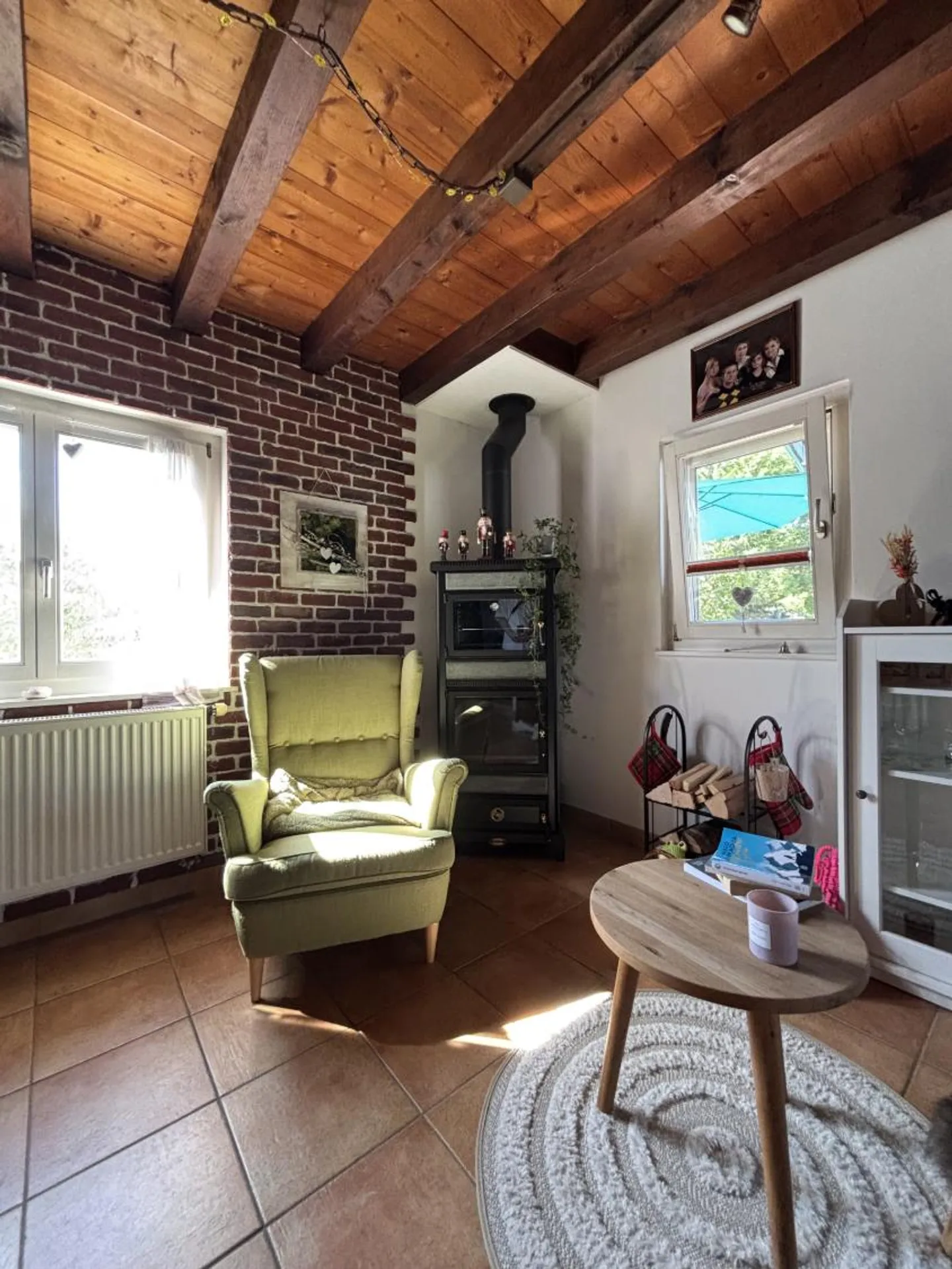 Rare: 2 Houses with Solar System + Heat Pump · Pool · 5 Minutes from Yverdon - Photo 7 of 20