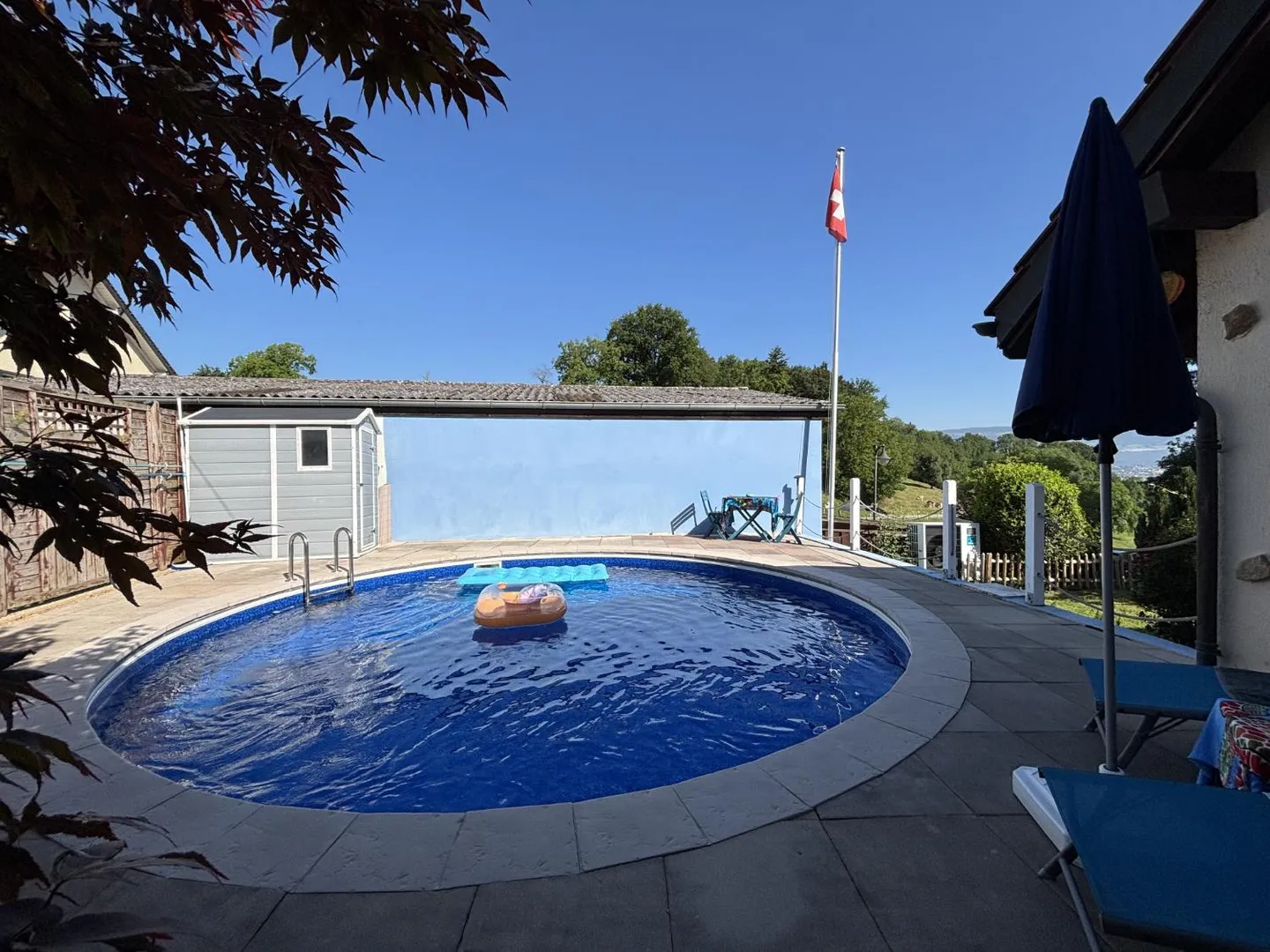 Rare: 2 Houses with Solar System + Heat Pump · Pool · 5 Minutes from Yverdon - Photo 14 of 20