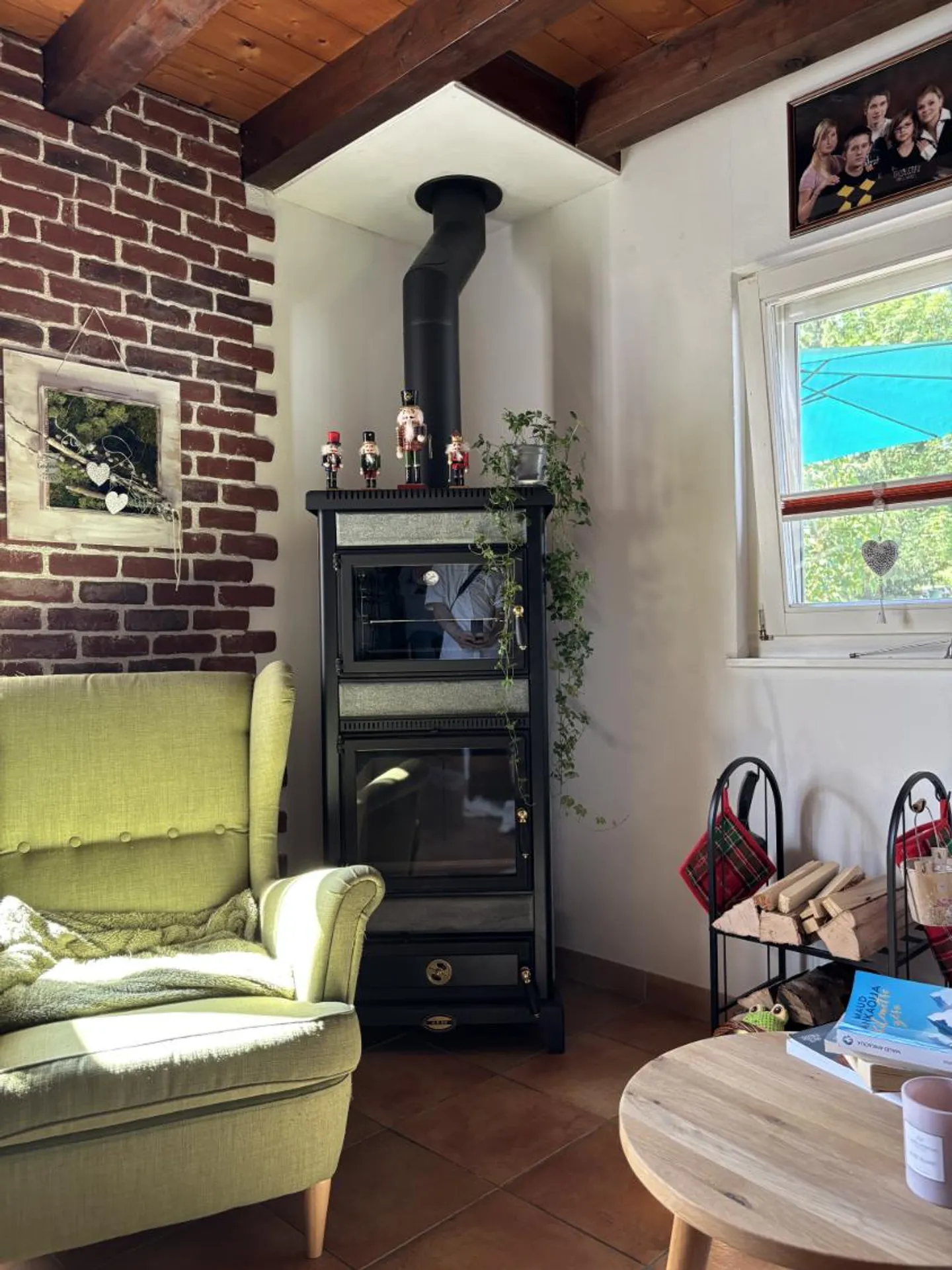 Rare: 2 Houses with Solar System + Heat Pump · Pool · 5 Minutes from Yverdon - Photo 18 of 20