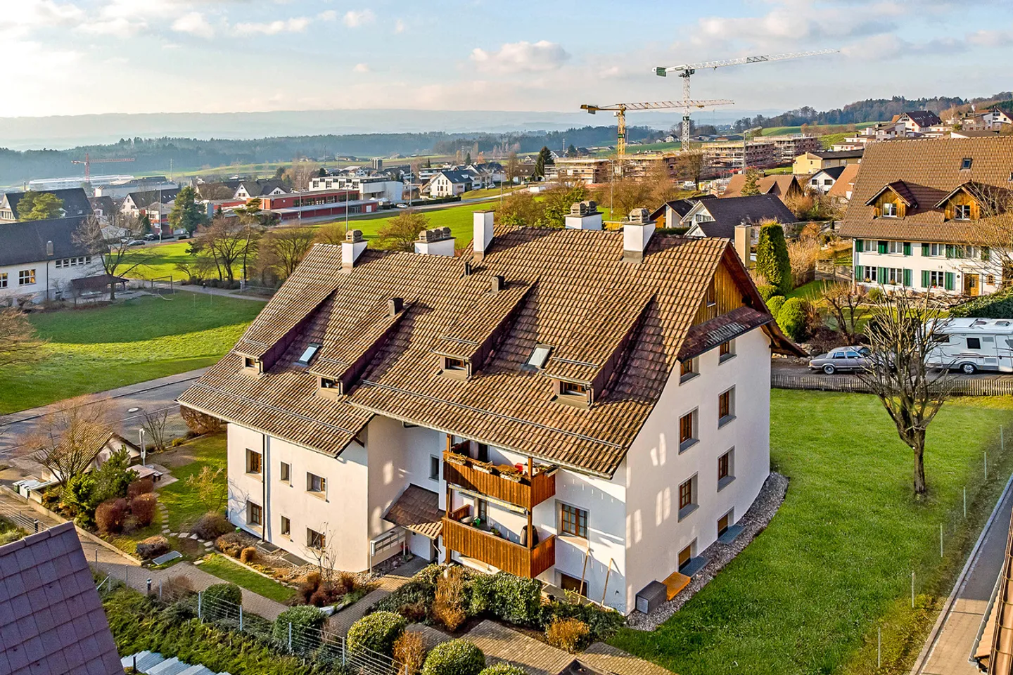 Garage space for rent! - Photo 2 of 2