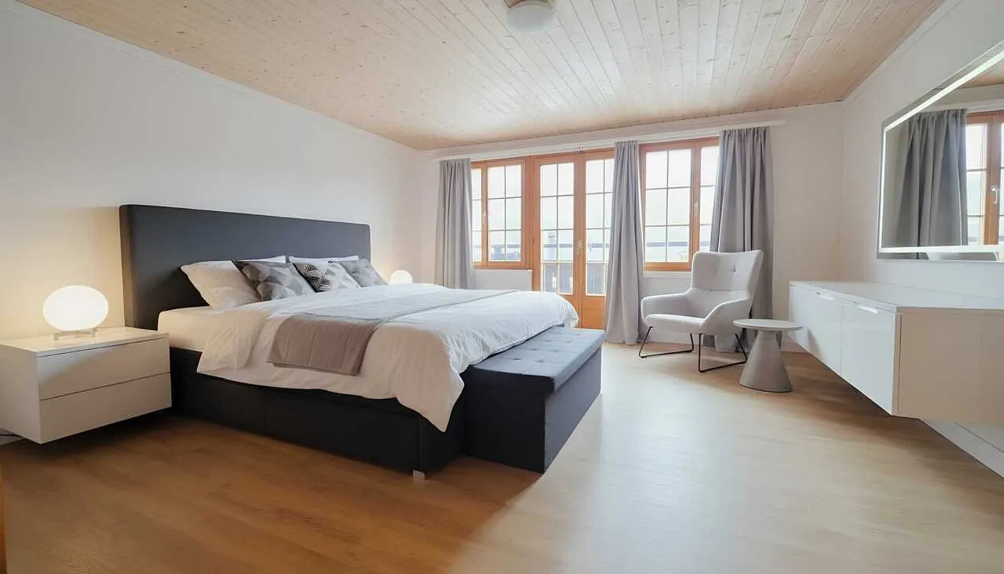 Casa rustica bifamiliare con PV, potenziale e fascino - Foto 10 di 13