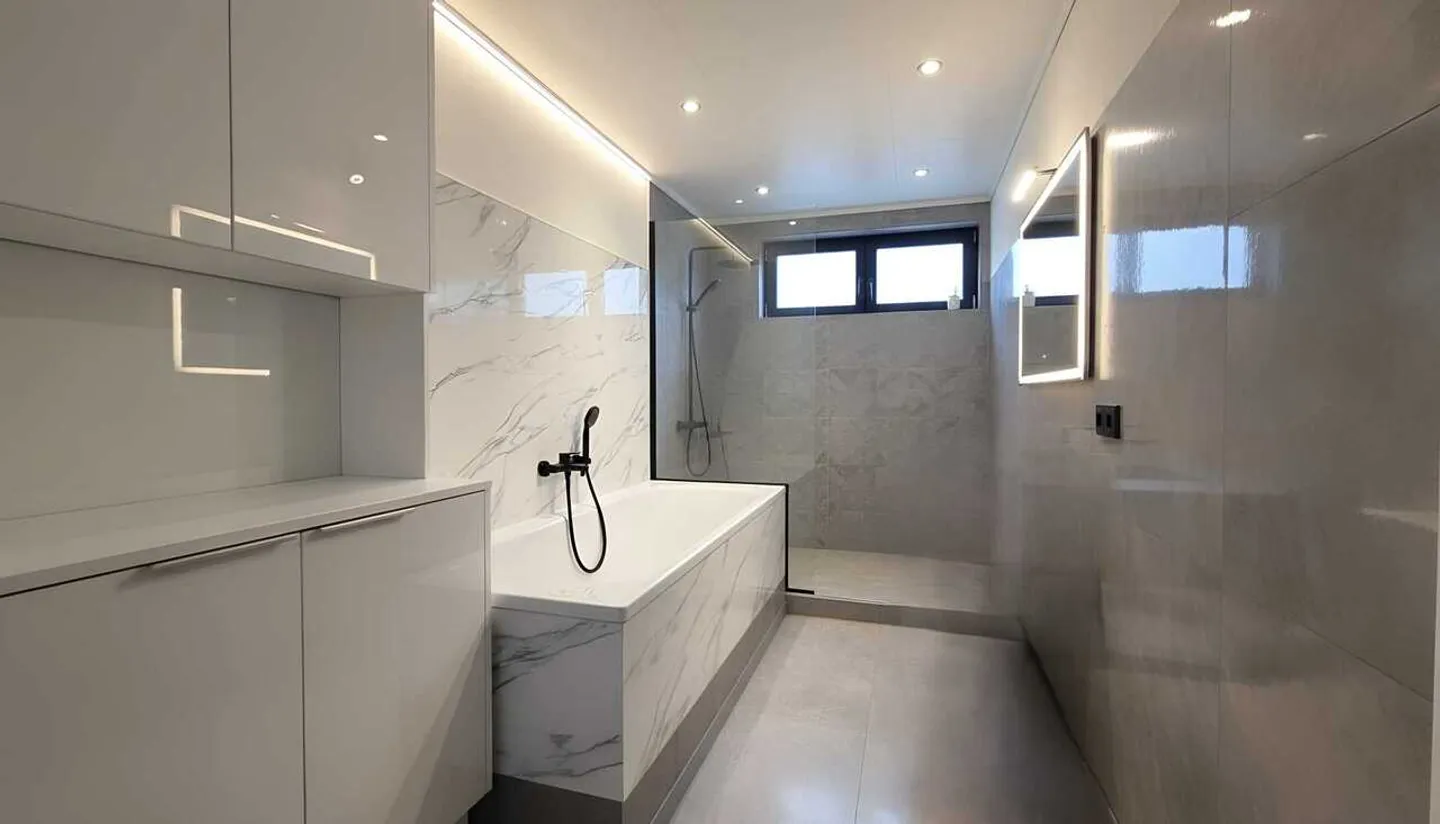 Casa rustica bifamiliare con PV, potenziale e fascino - Foto 13 di 13