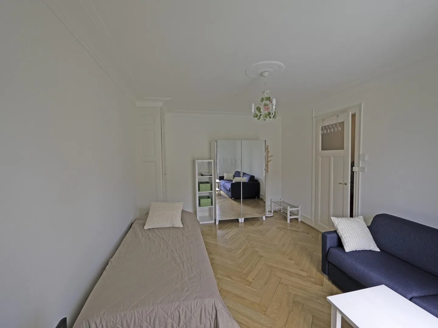 Bel appartement de 2 pièces au dernier étage avec balcon... - Photo 2 sur 9