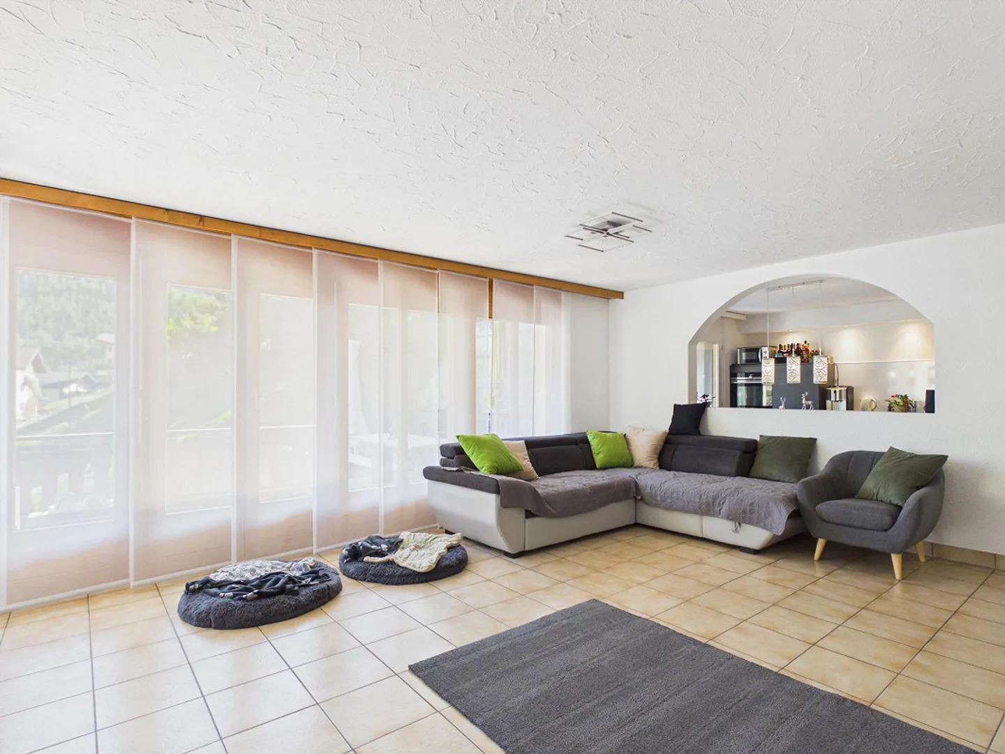 Charming Garden Apartment with View and Garage near Visp - Photo 2 of 15