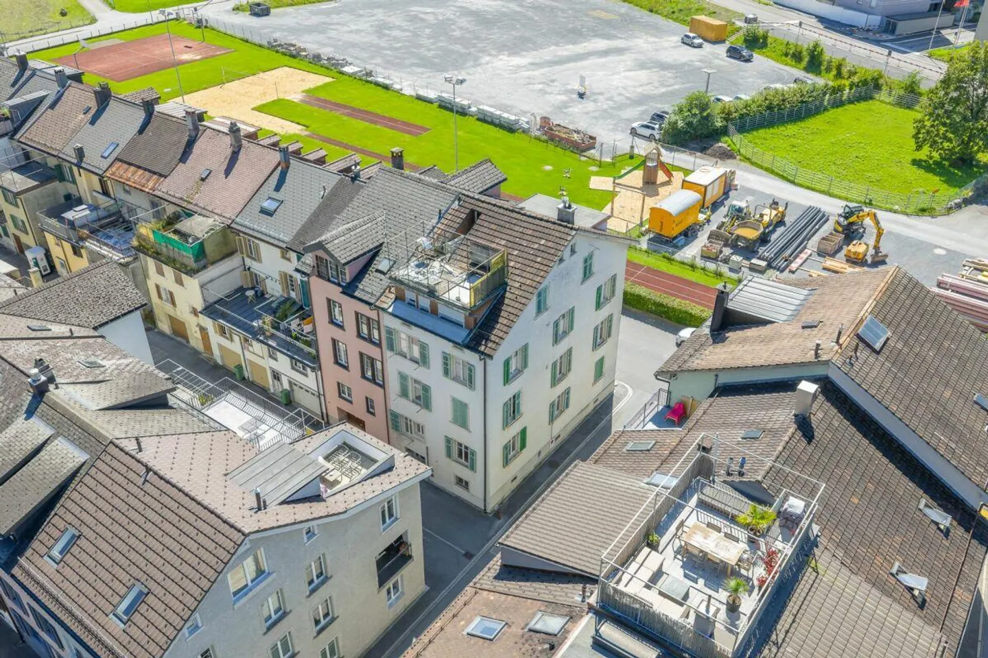 Casa plurifamiliare in una posizione centrale - Foto 10 di 11