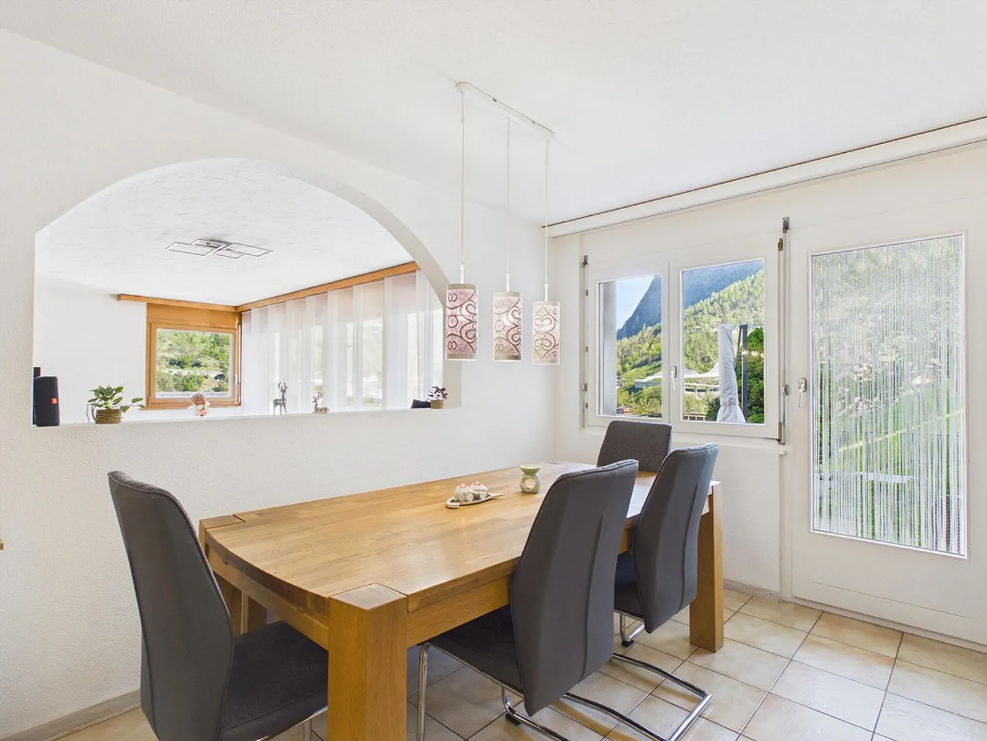 Charming Garden Apartment with View and Garage near Visp - Photo 6 of 15