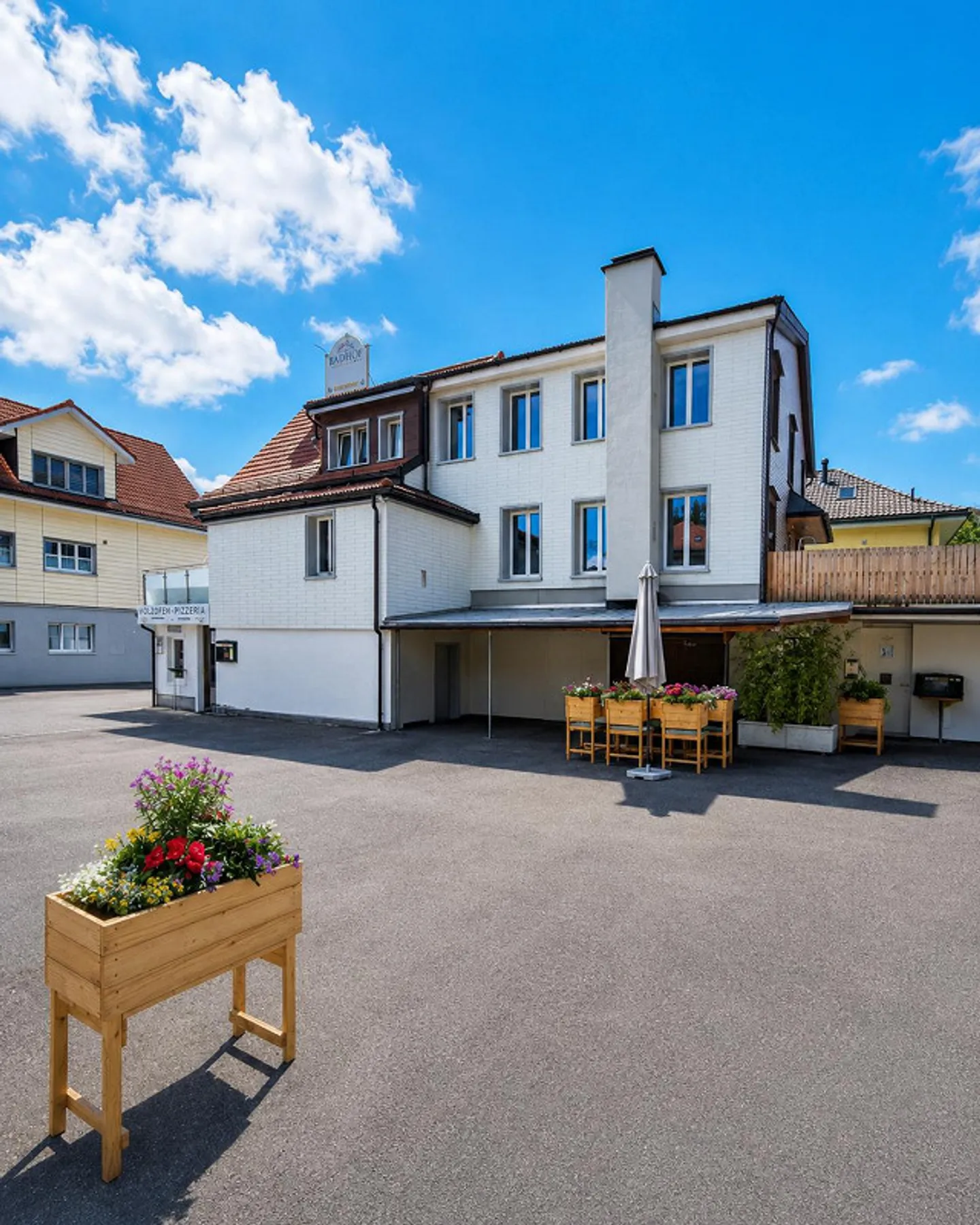 Immeuble de rapport entièrement loué avec restaurant et 4 appartements - Photo 7 sur 8