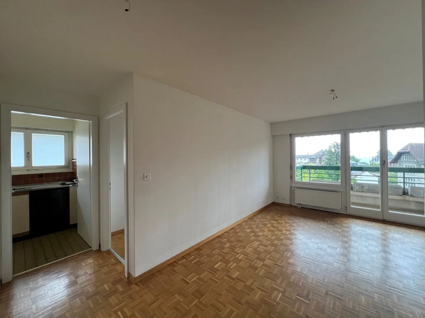 Helle 2-Zimmer-Wohnung am See - Foto 3 von 9