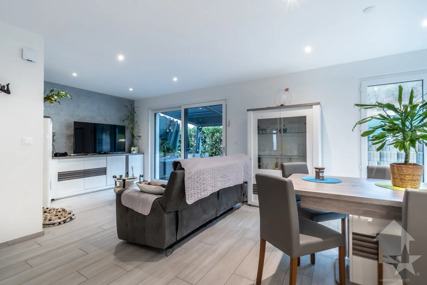 St-Gingolph, magnifica villa idealmente situata - Foto 3 di 8