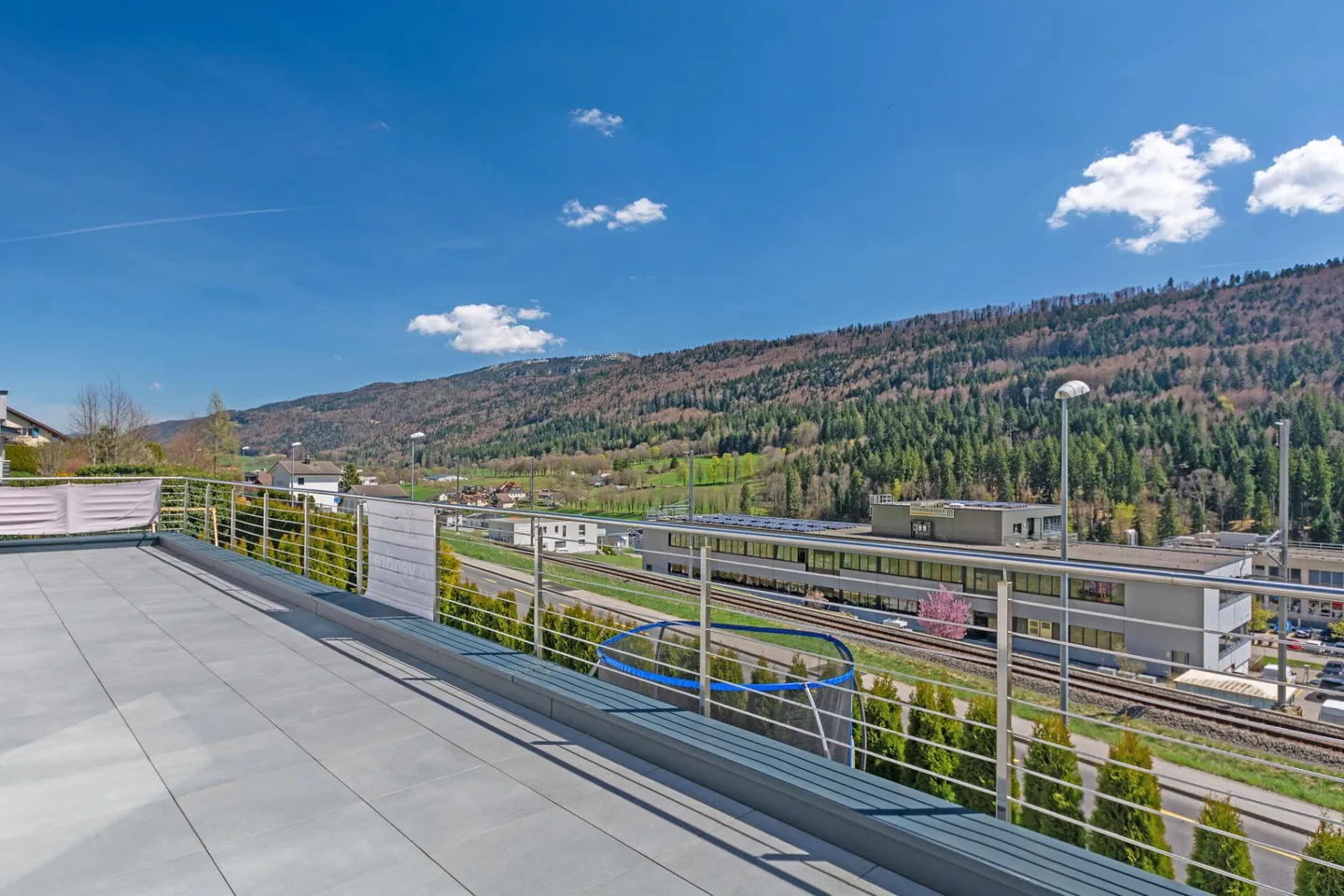 Charmante Villa mit Garten - Foto 5 von 12