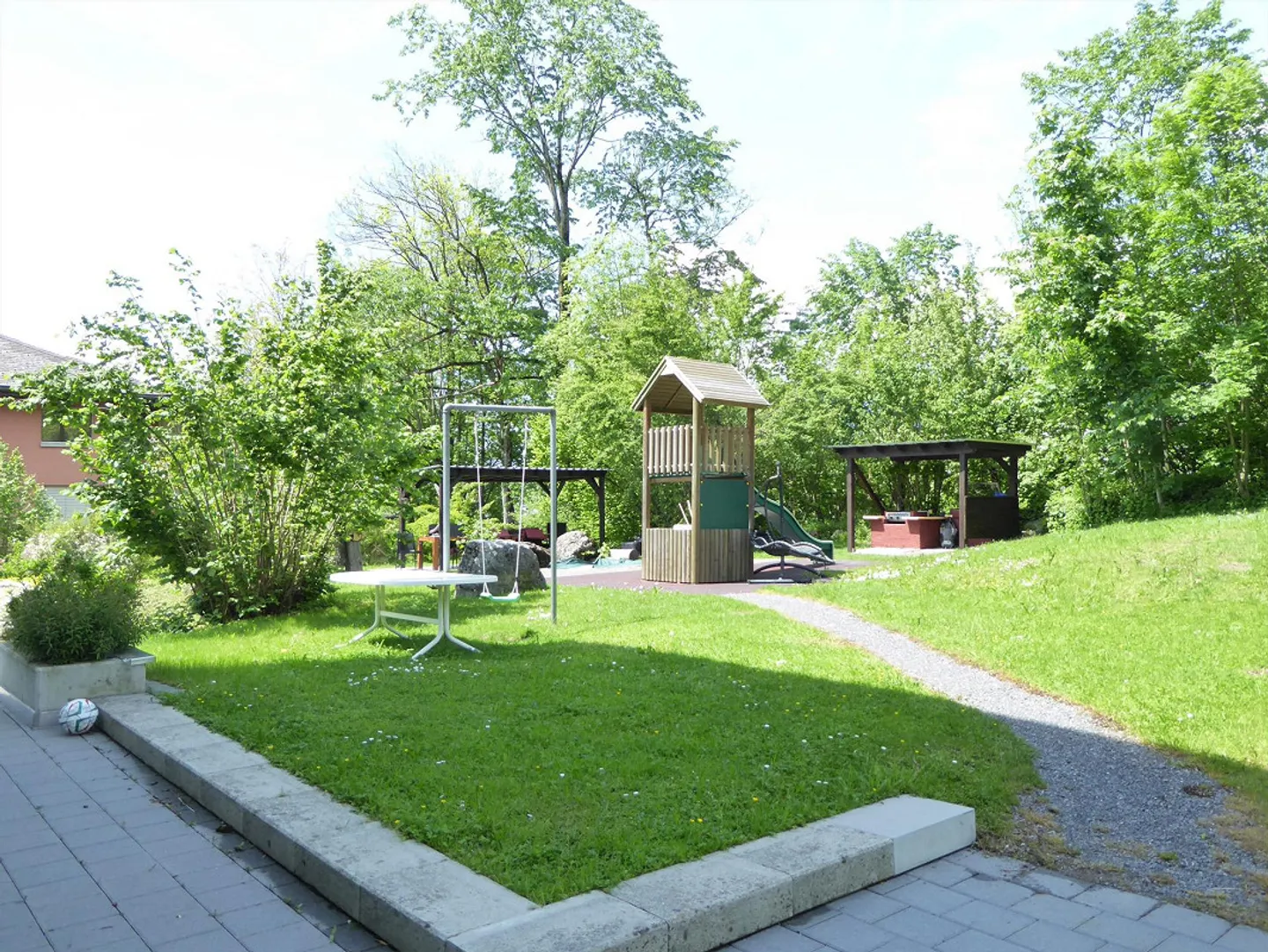Charmante 4,5-Zimmer-Wohnung in Schwyz - Foto 10 von 12