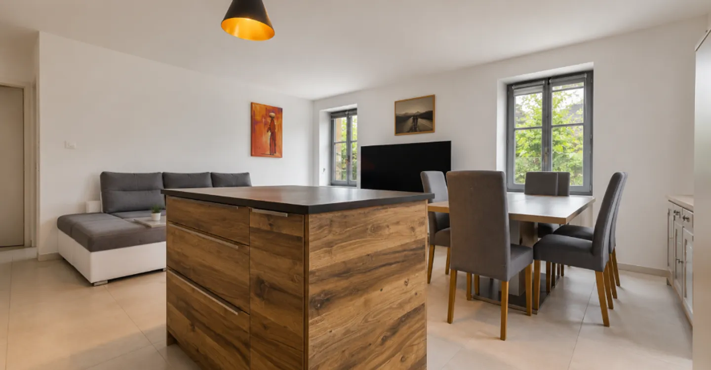 Zwischen Natur und Genf eine wunderschöne 5-Zimmer-Wohnung mit Balkon - Foto 2 von 5