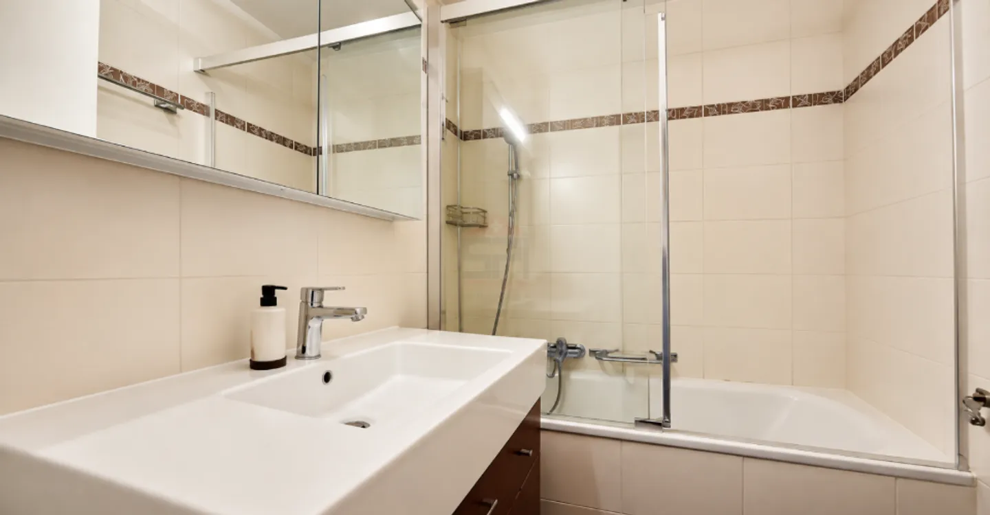Zwischen Natur und Genf eine wunderschöne 5-Zimmer-Wohnung mit Balkon - Foto 5 von 5