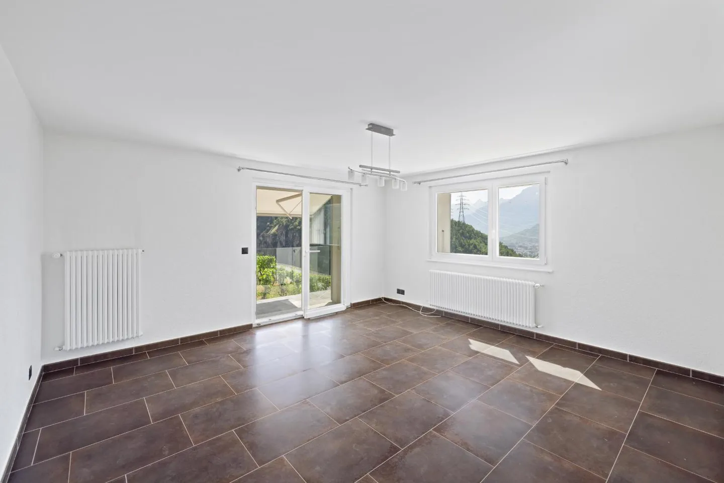 Geräumige Villa in den Höhenlagen von Bramois - Foto 2 von 12