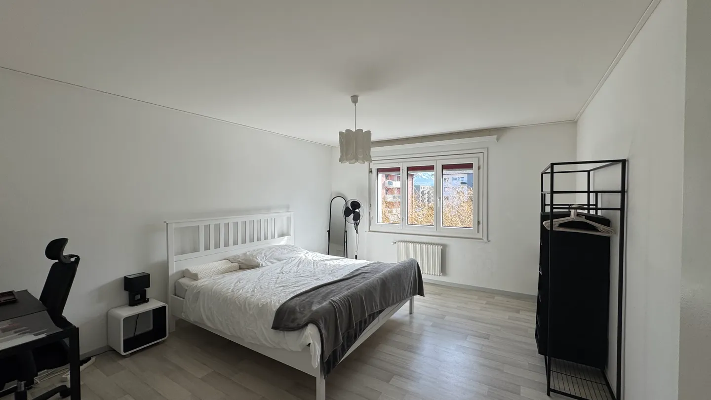 Charming Apartment Near Forest - Photo 5 of 5