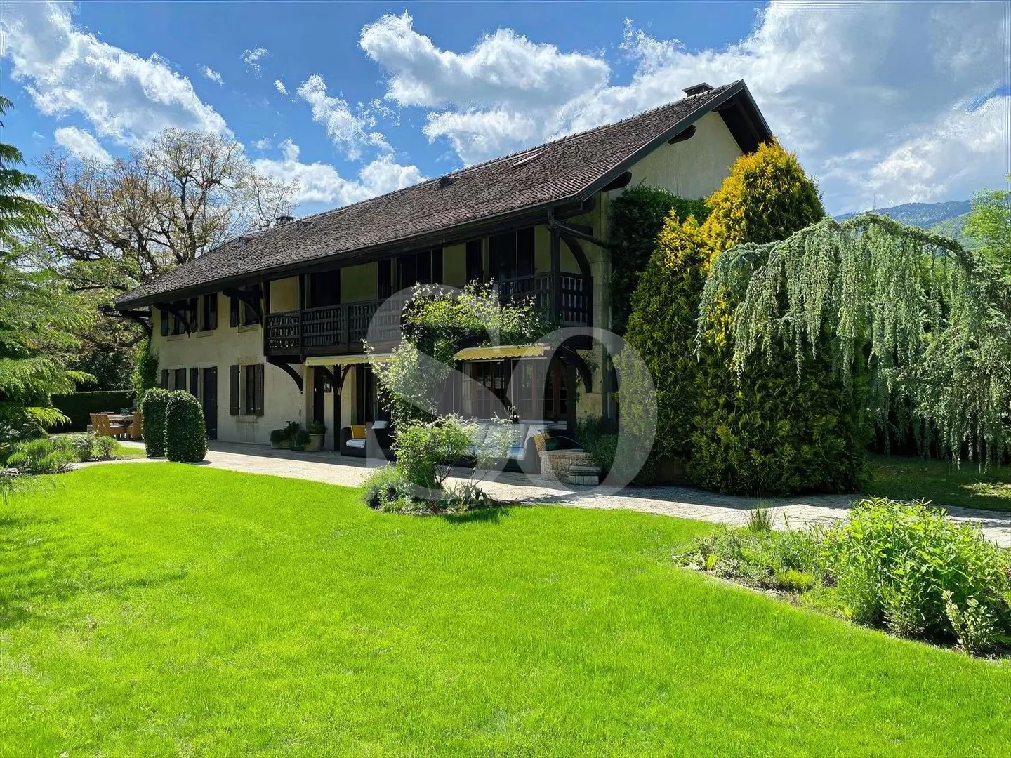 Charaktervolle Familienvilla Nahe Nyon - Foto 1 von 4