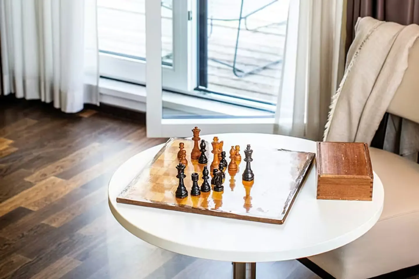 Charming Apartment in Zürich - Photo 3 of 10