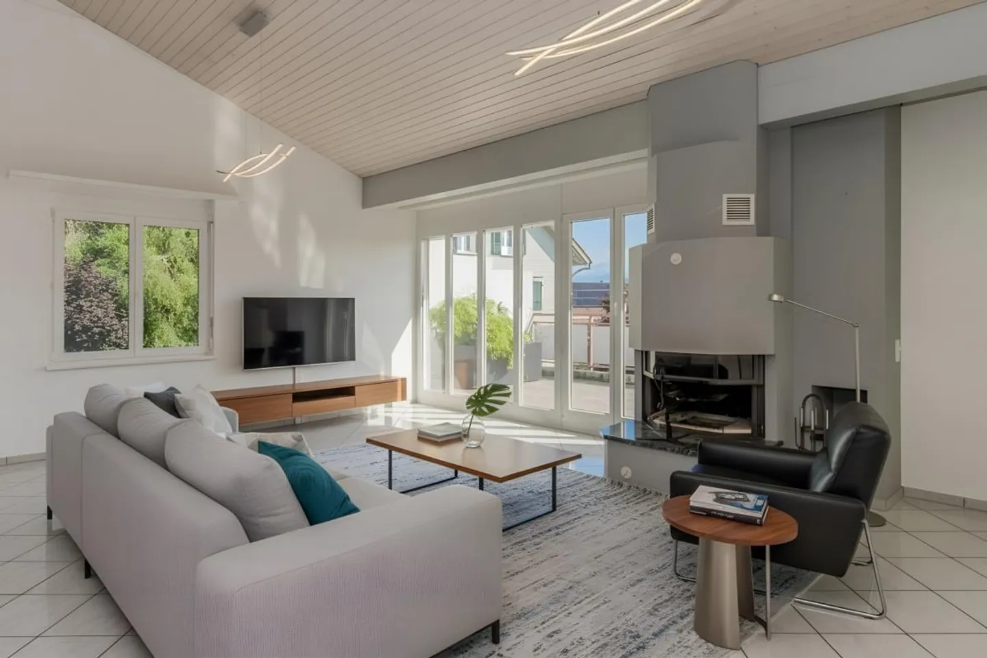 Attic Oasis with Säntis View - Wide View, Living Comfort and Peace - Photo 3 of 11