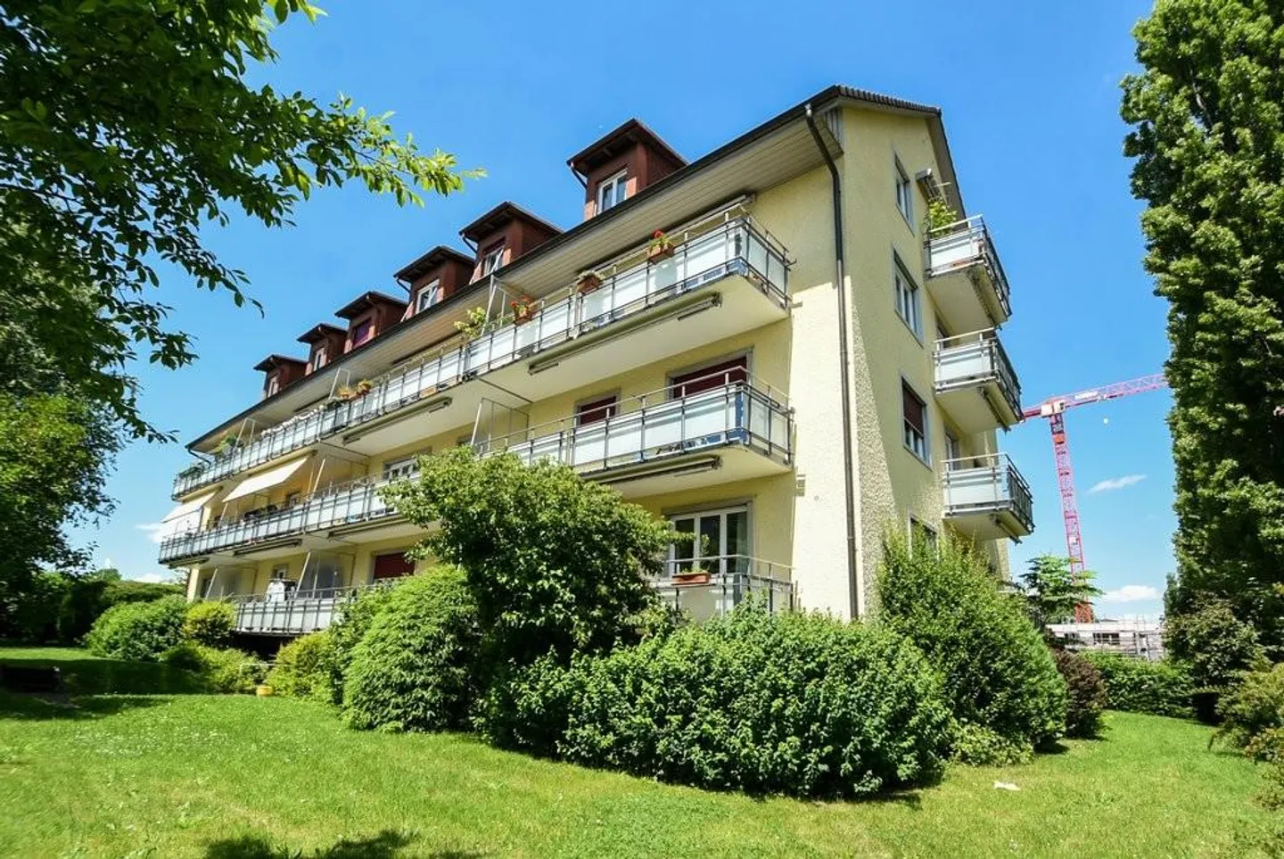 Cozy 3-Room Apartment - Photo 2 of 10