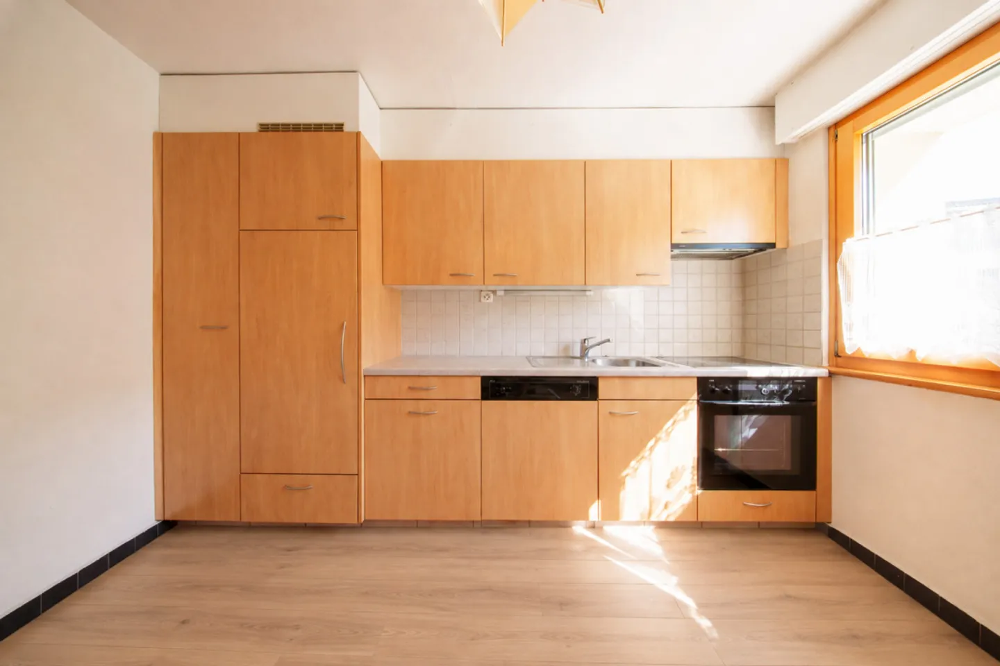 4.5-room apartment in St-Pierre-de-Clages - Photo 3 of 15