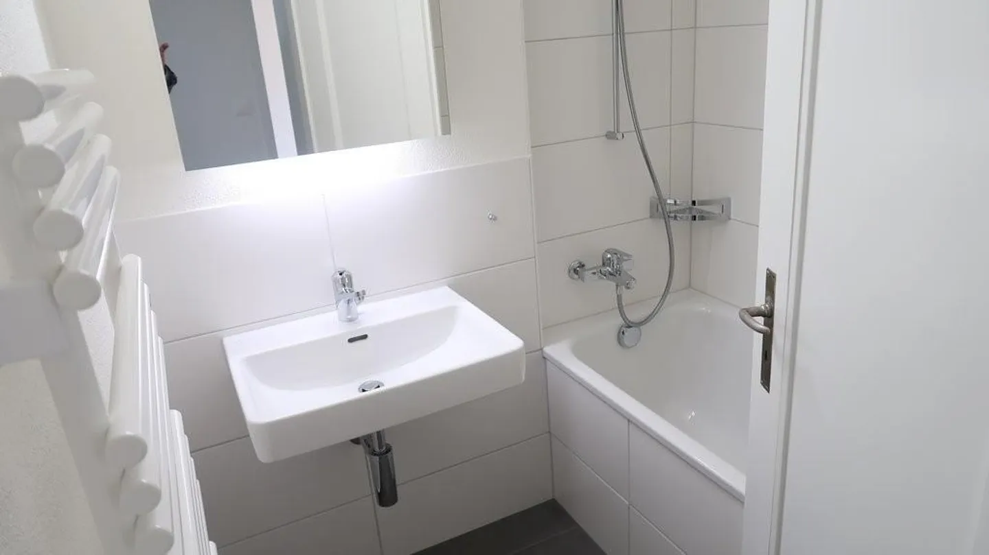 Cozy 3-Room Apartment - Photo 5 of 10