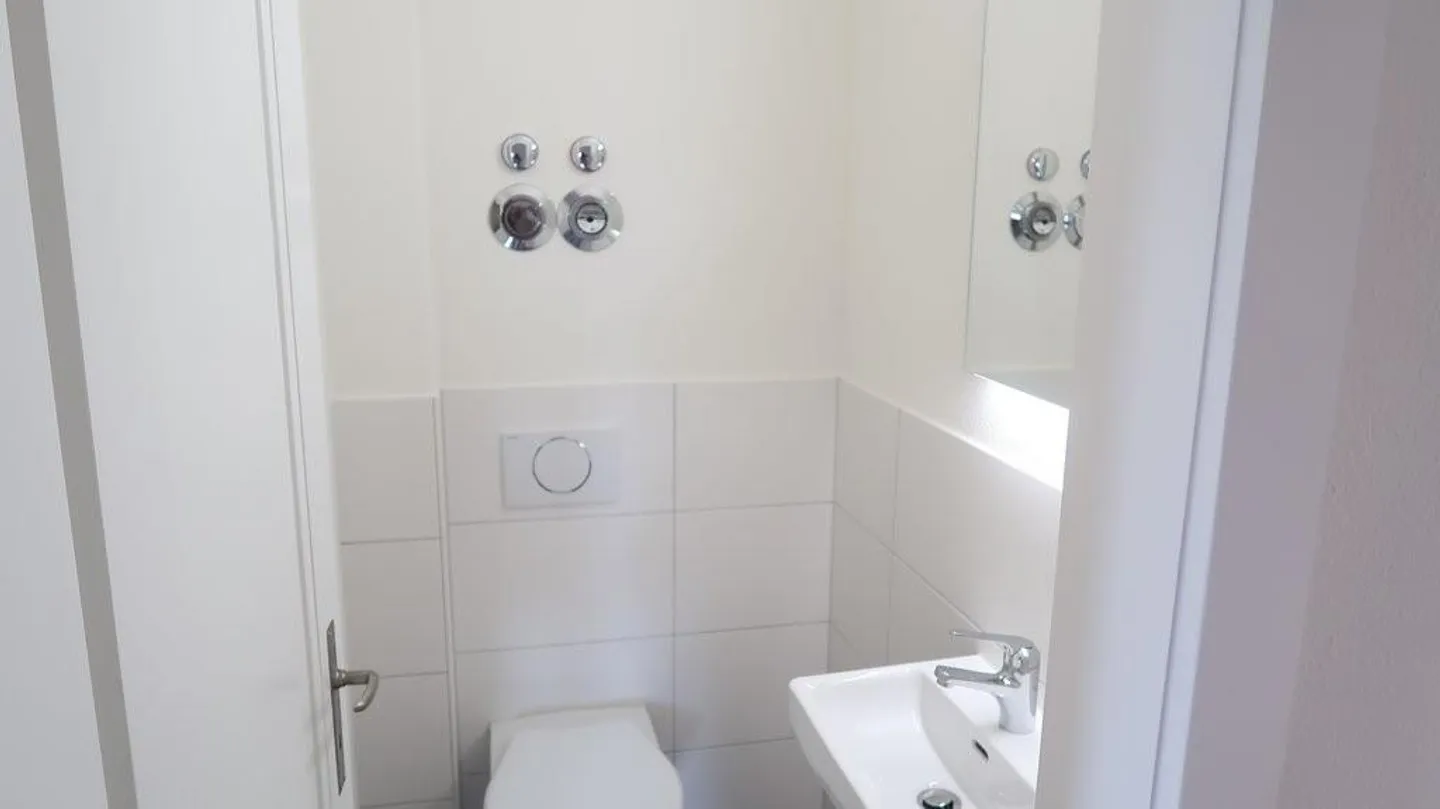 Cozy 3-Room Apartment - Photo 4 of 10