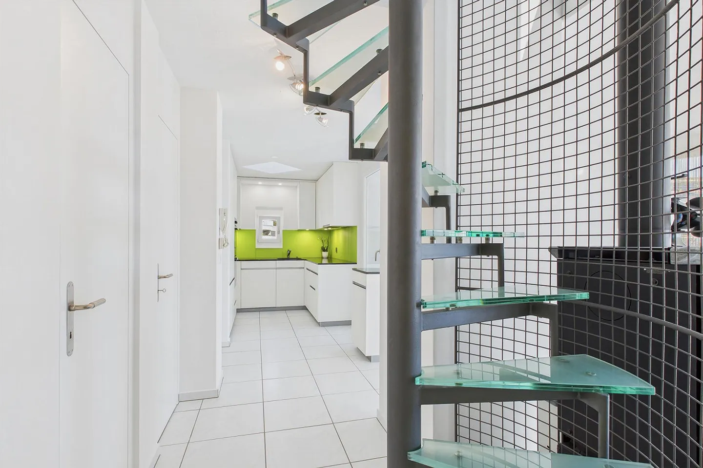 LIVING WITH A VIEW – CHARMING PENTHOUSE APARTMENT IN ... - Photo 5 of 5
