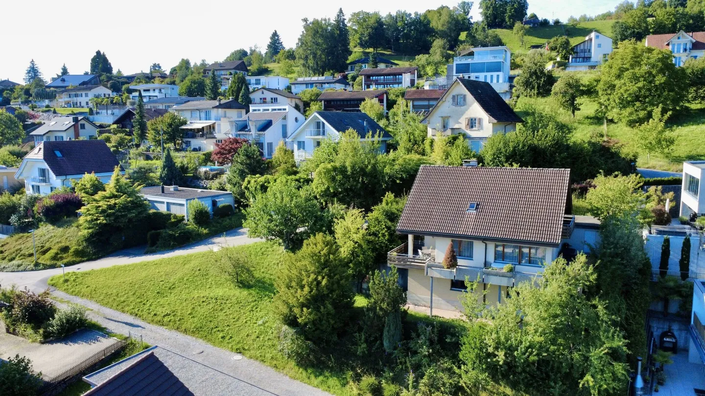 Visione e Potenziale - Incantevole casa unifamiliare in posizione privilegiata a Gränichen - Foto 4 di 14