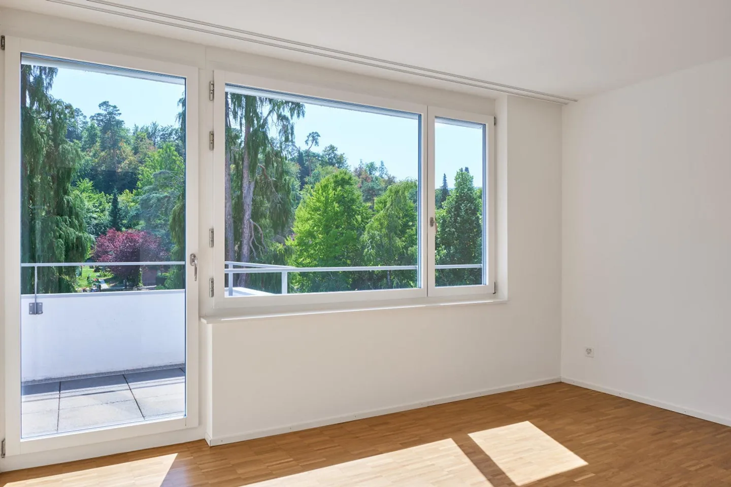 Modern apartment with spacious roof terrace - Photo 9 of 11