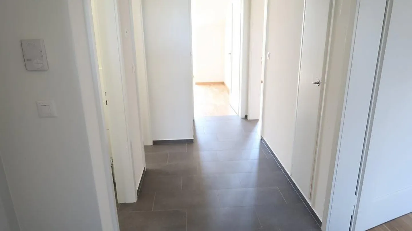 Cozy 3-Room Apartment - Photo 9 of 10