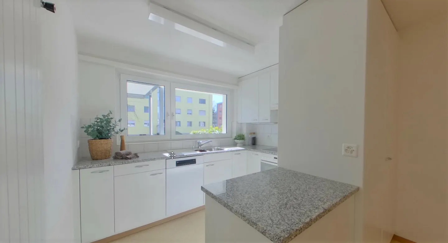 Appartement 4½ pièces fraîchement rénové à Embrach - Photo 2 sur 8